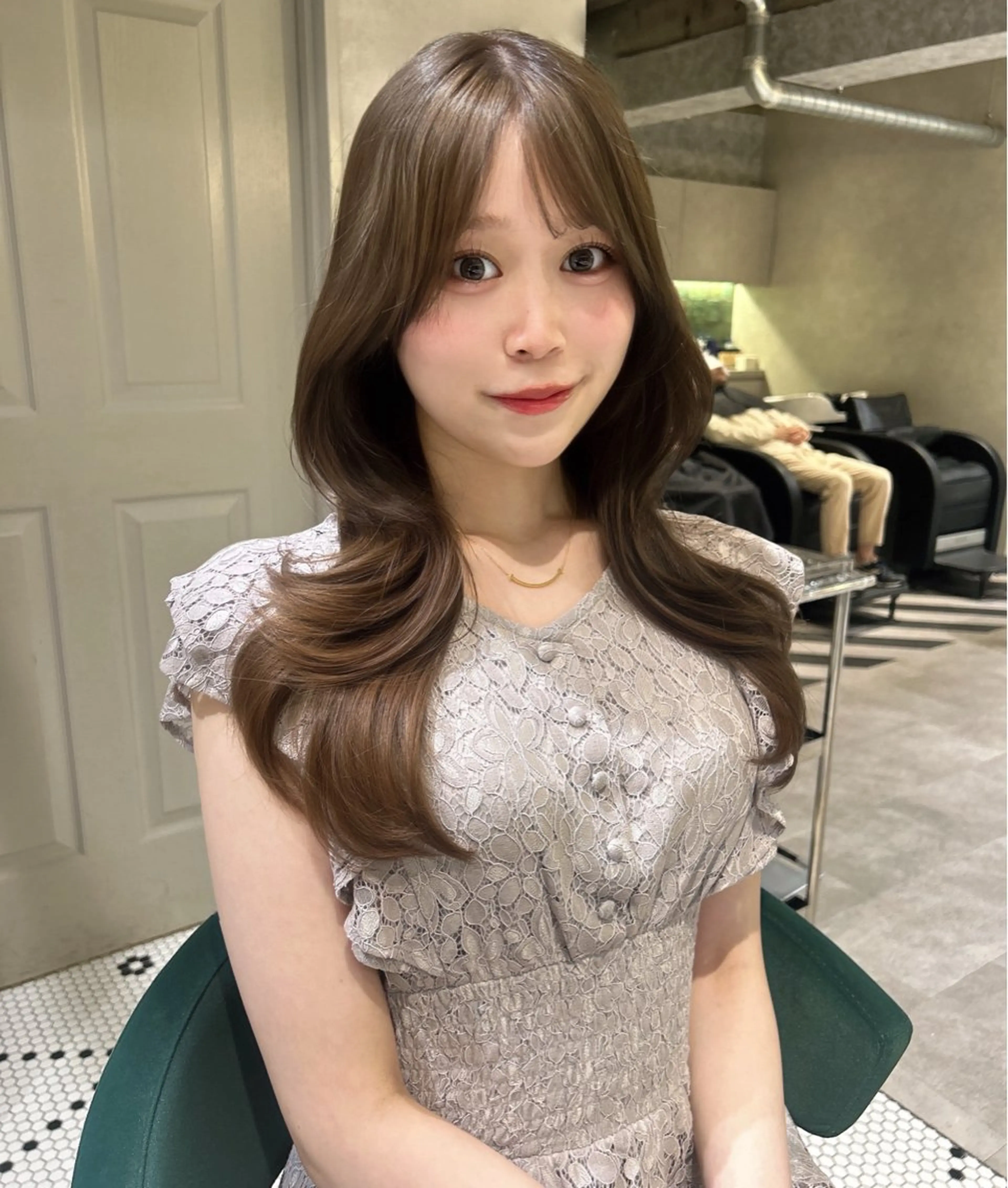 ロング カラー ブリーチ 艶カラー レイヤーカット　ゆめのヘアスタイル