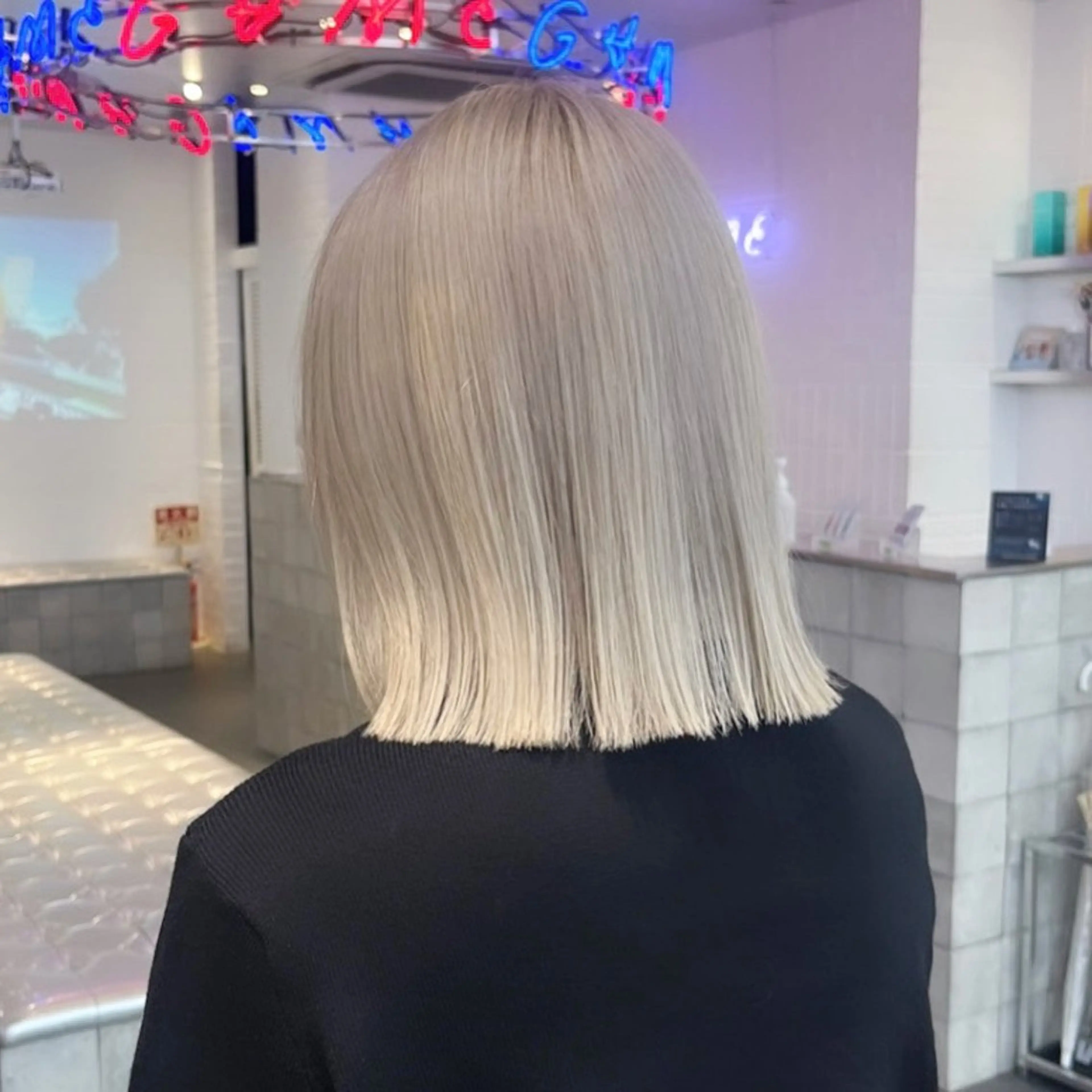 ミディアム カラー ブロンド ホワイトブロンド 🍒暖色✖️レイヤー ／Haruna🍒のヘアスタイル