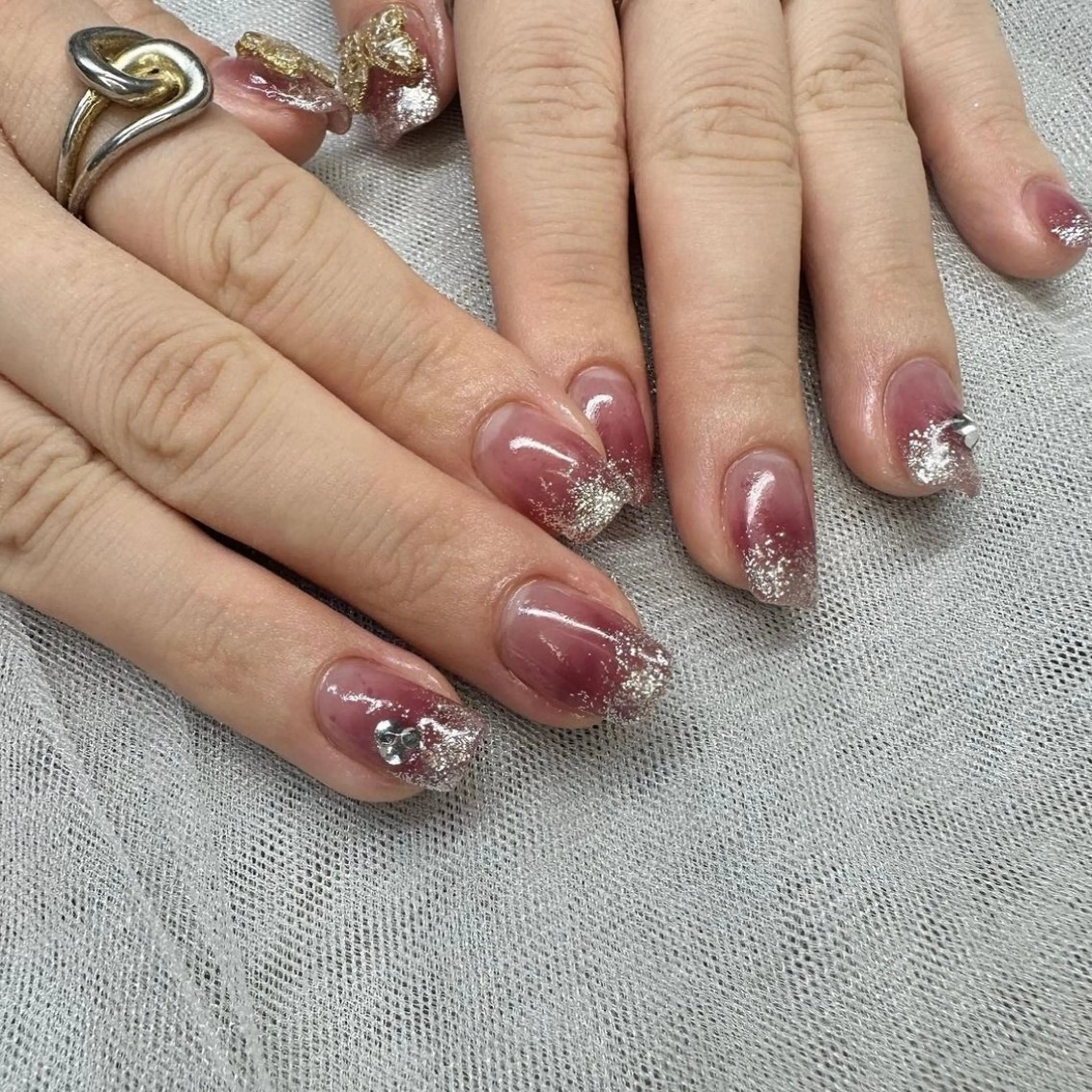 ネイル クリアネイル グラデーション 氷ネイル・うるうるネイル 韓国ネイル ラメ(グリッター) 🪞KAPE NAIL 🪞のネイルデザイン