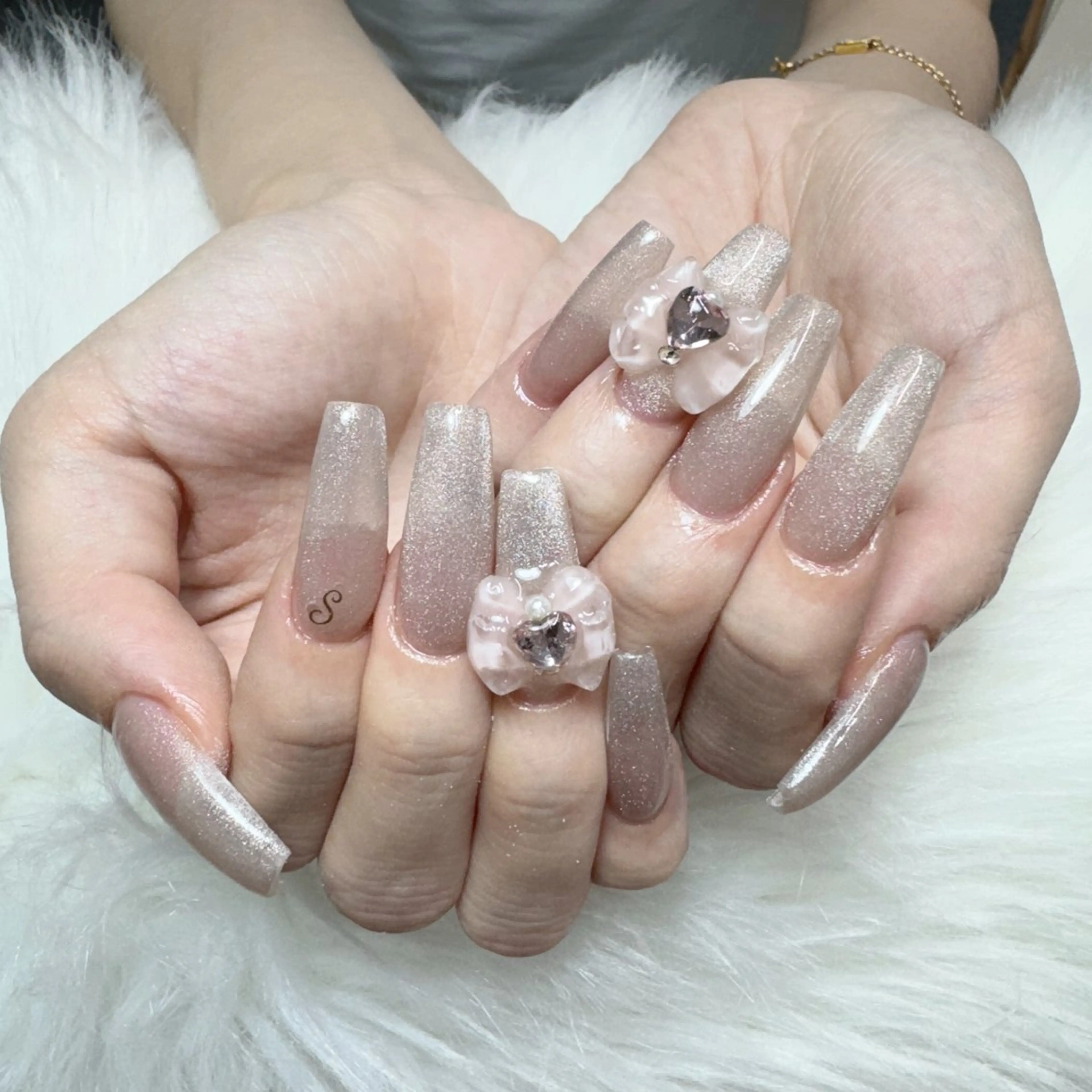 ネイル ハンドネイル 🎀nana🫧 ワンホンネイル🎀のネイルデザイン