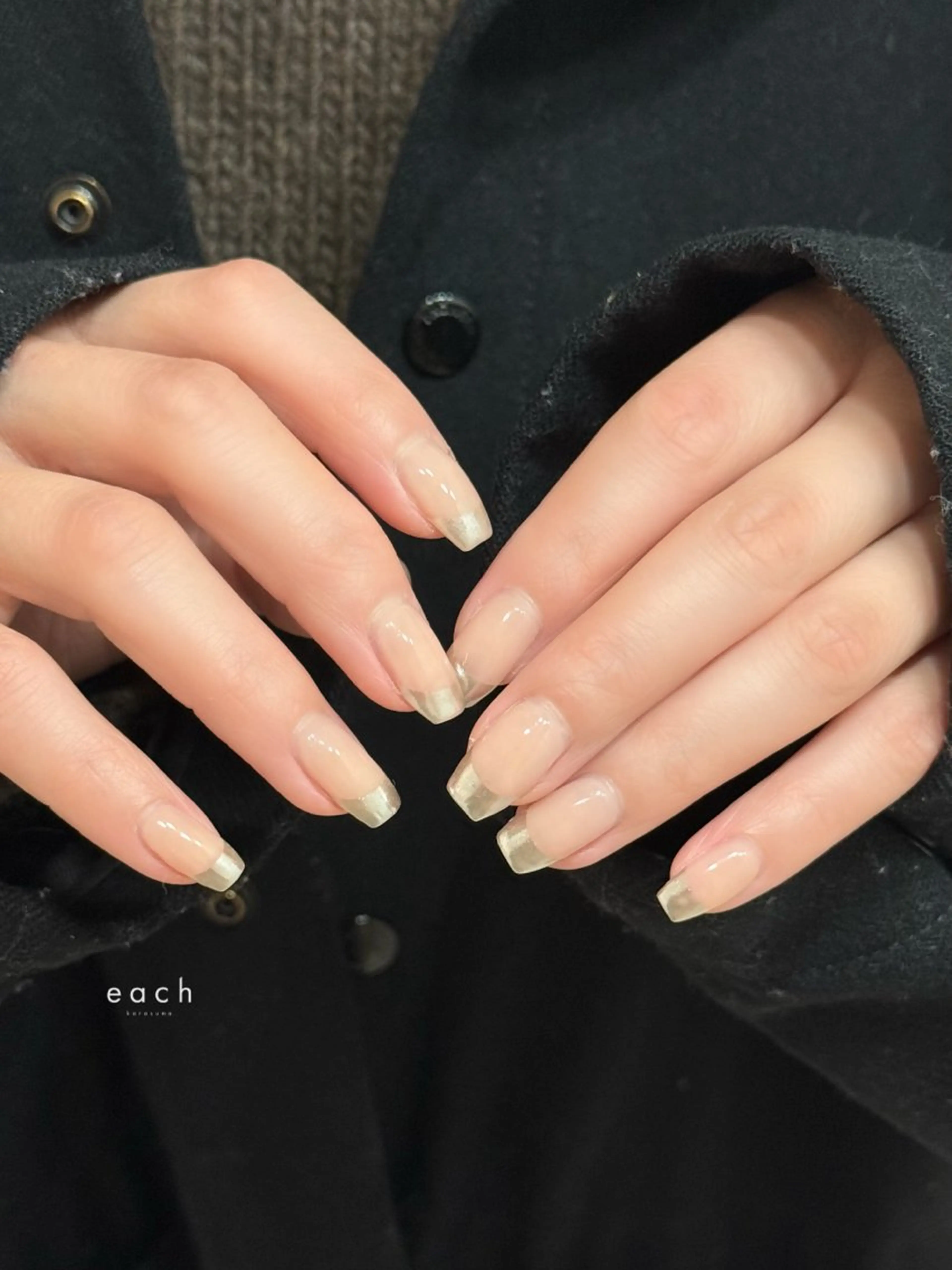 𝐡𝐚𝐧𝐝｜美爪魅せミラーフレンチネイル🪞🫧の写真