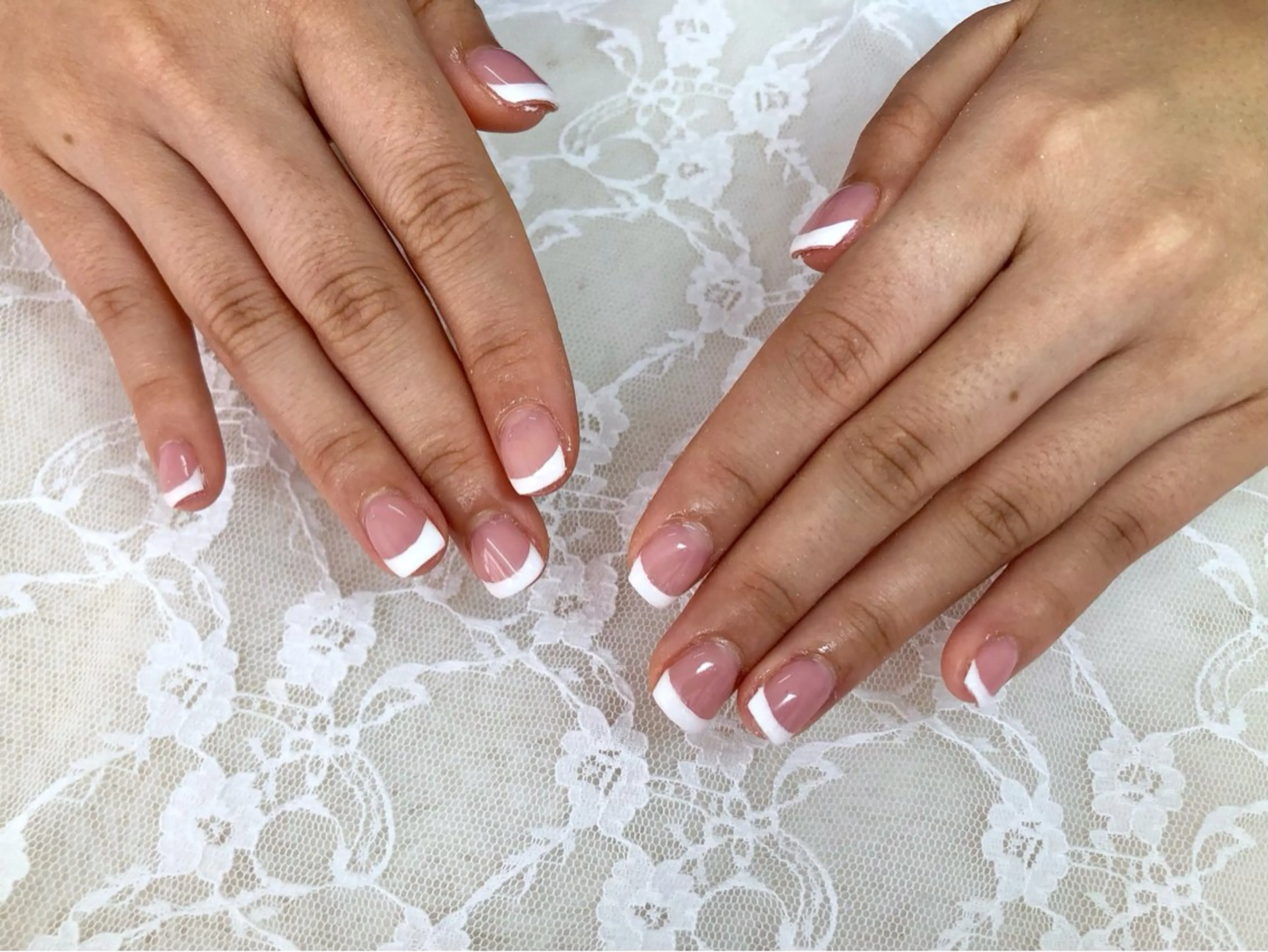 ネイル フレンチネイル シンプルネイル ハンドネイル ハンドケア 心斎橋Salon Epokkuのネイルデザイン