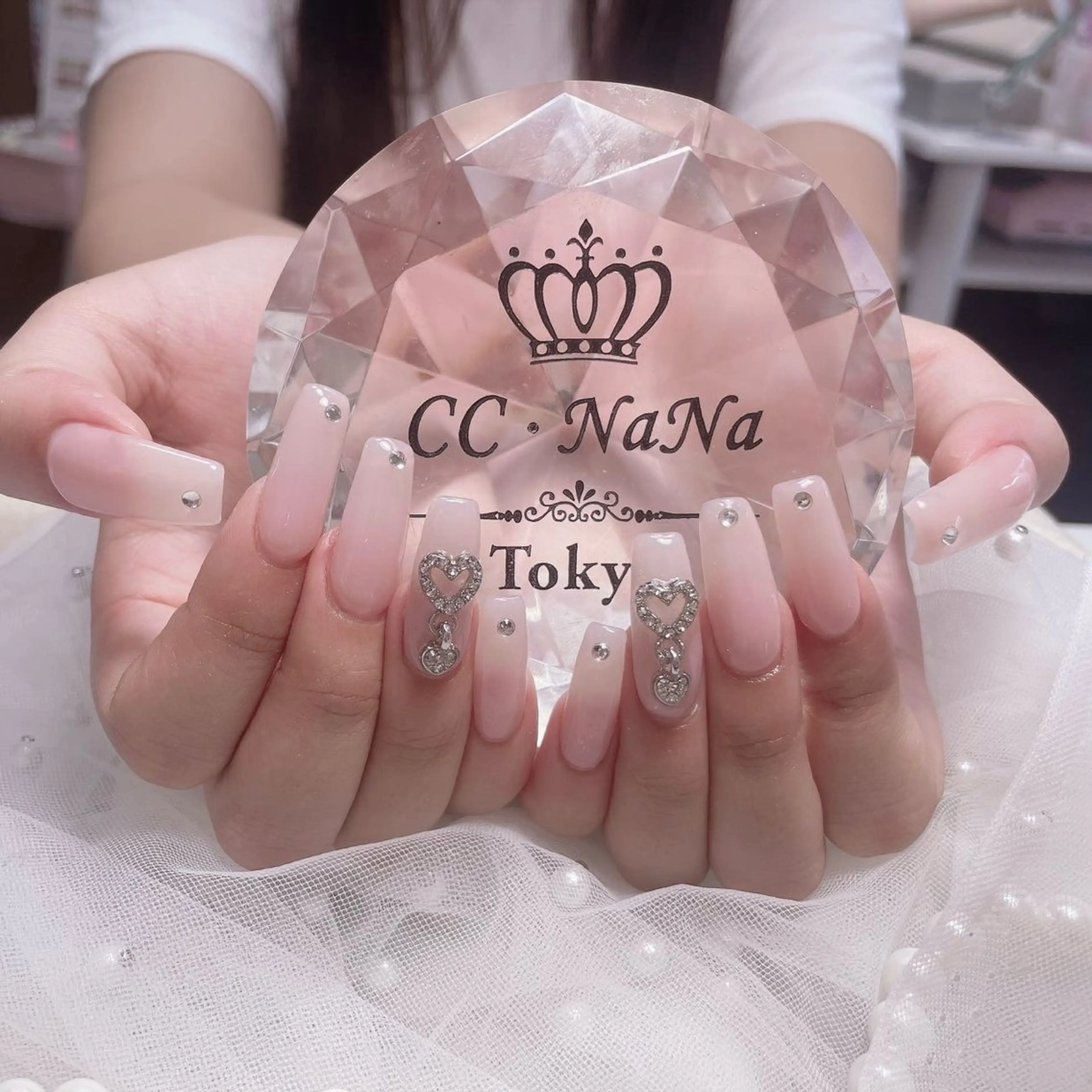 ネイル ハンドネイル 💎CC・NaNa 韓国風ネイル🌙Cのネイルデザイン