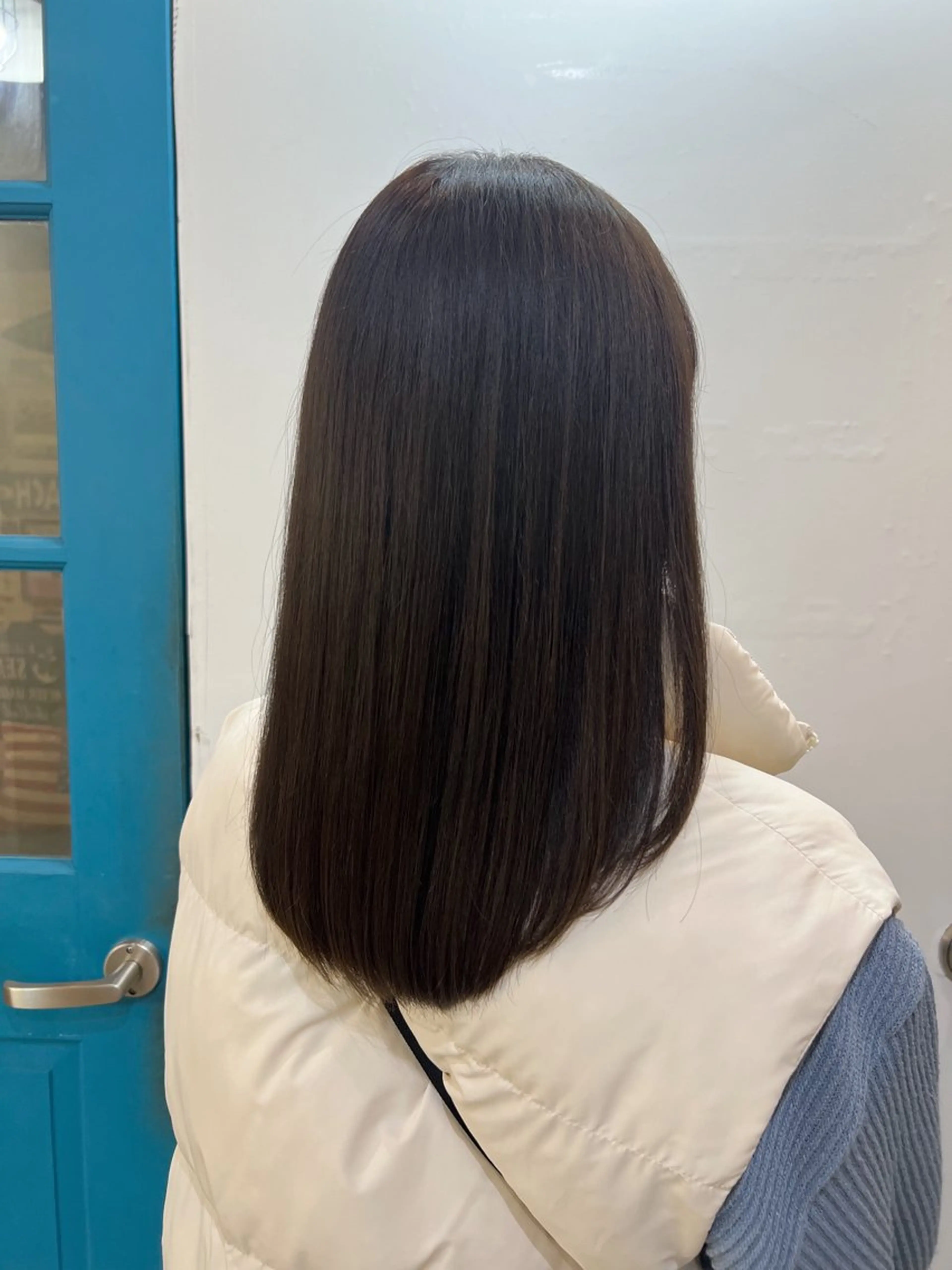 ミディアム カラー グレージュ モカグレージュ 縮毛矯正 ヘアカラー 縮毛矯正 トリートメント KANA/ボブ/ インナーカラー/艶髪のヘアスタイル