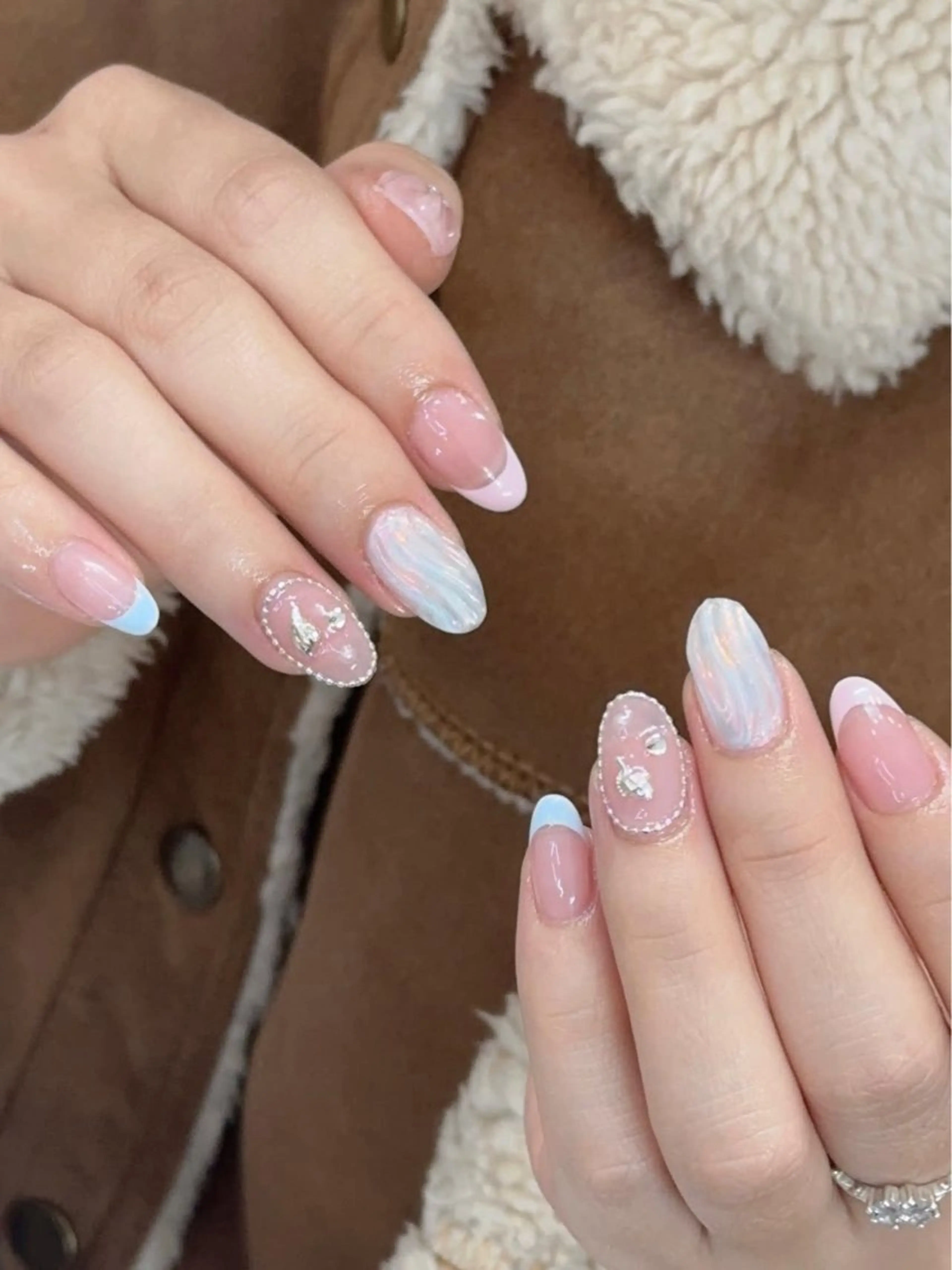 ネイル フットネイル フレンチネイル 韓国ネイル ロングネイル マグネットネイル Lee _nailのネイルデザイン