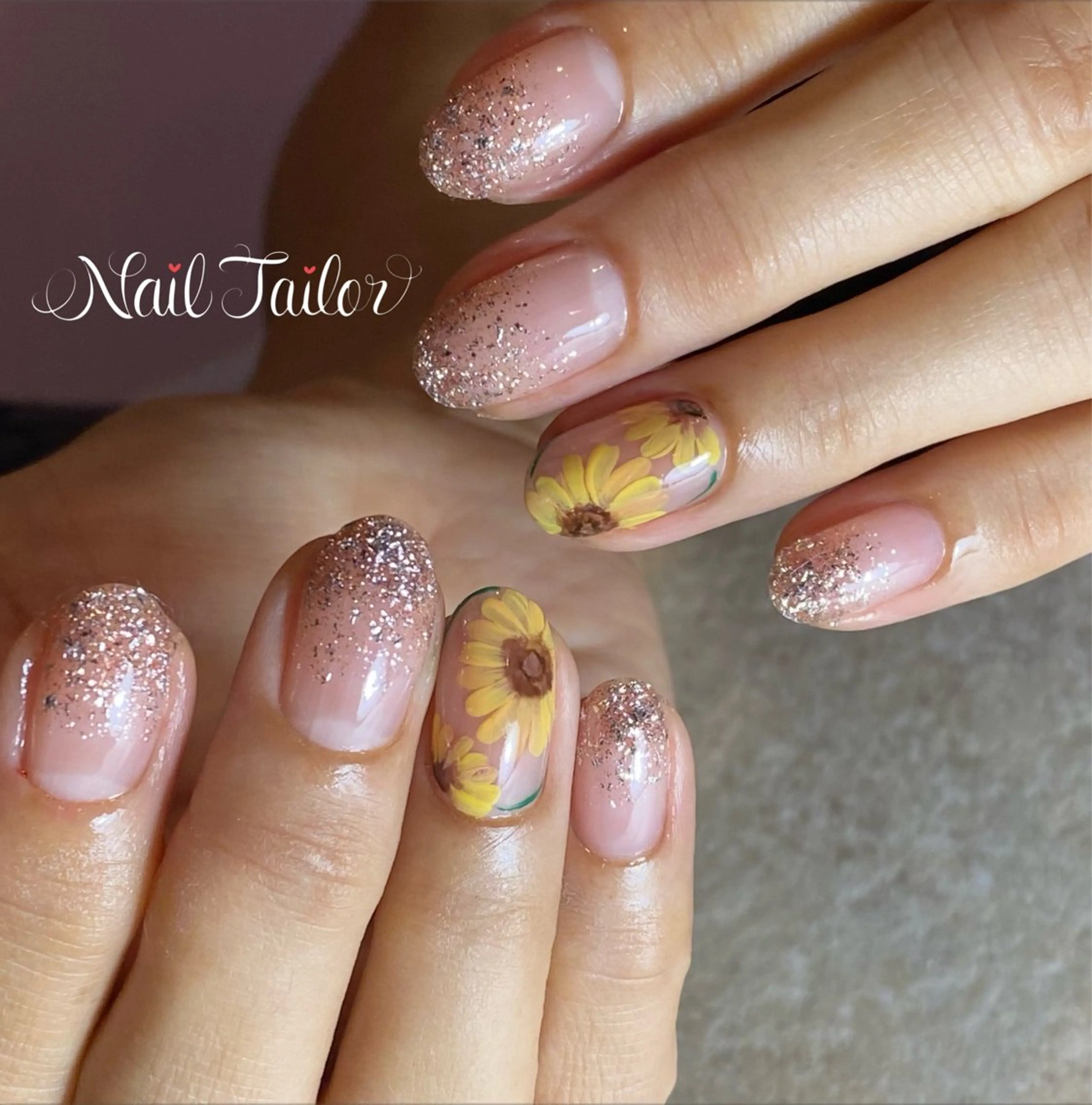 ネイル アートネイル 長さ出し ジェルネイル キラキラネイル ラメ(グリッター) ハンドネイル NailTailor ネイルテイラーのネイルデザイン