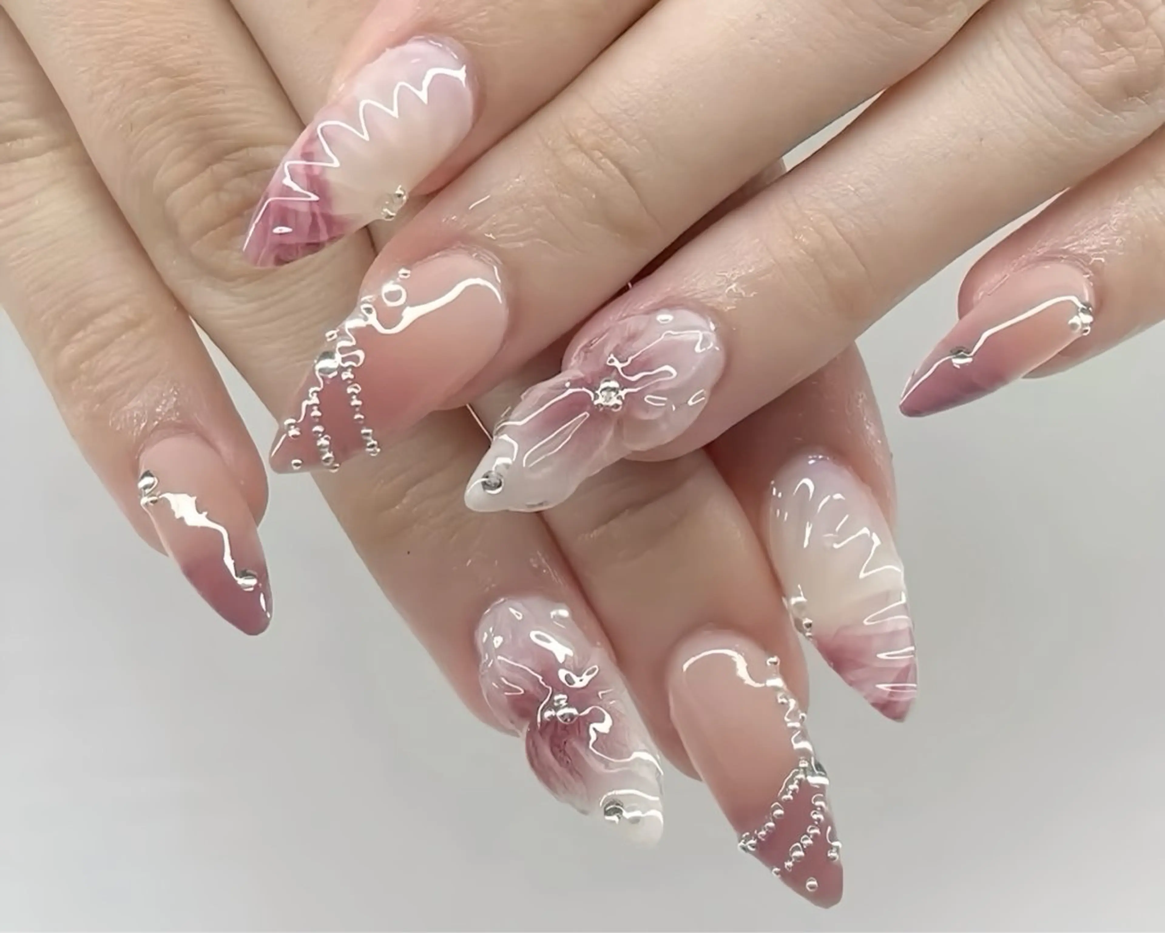 ネイル アートネイル ガーリー 韓国ネイル 持ち込み ニュアンスネイル Rin Nail 新大久保店のネイルデザイン