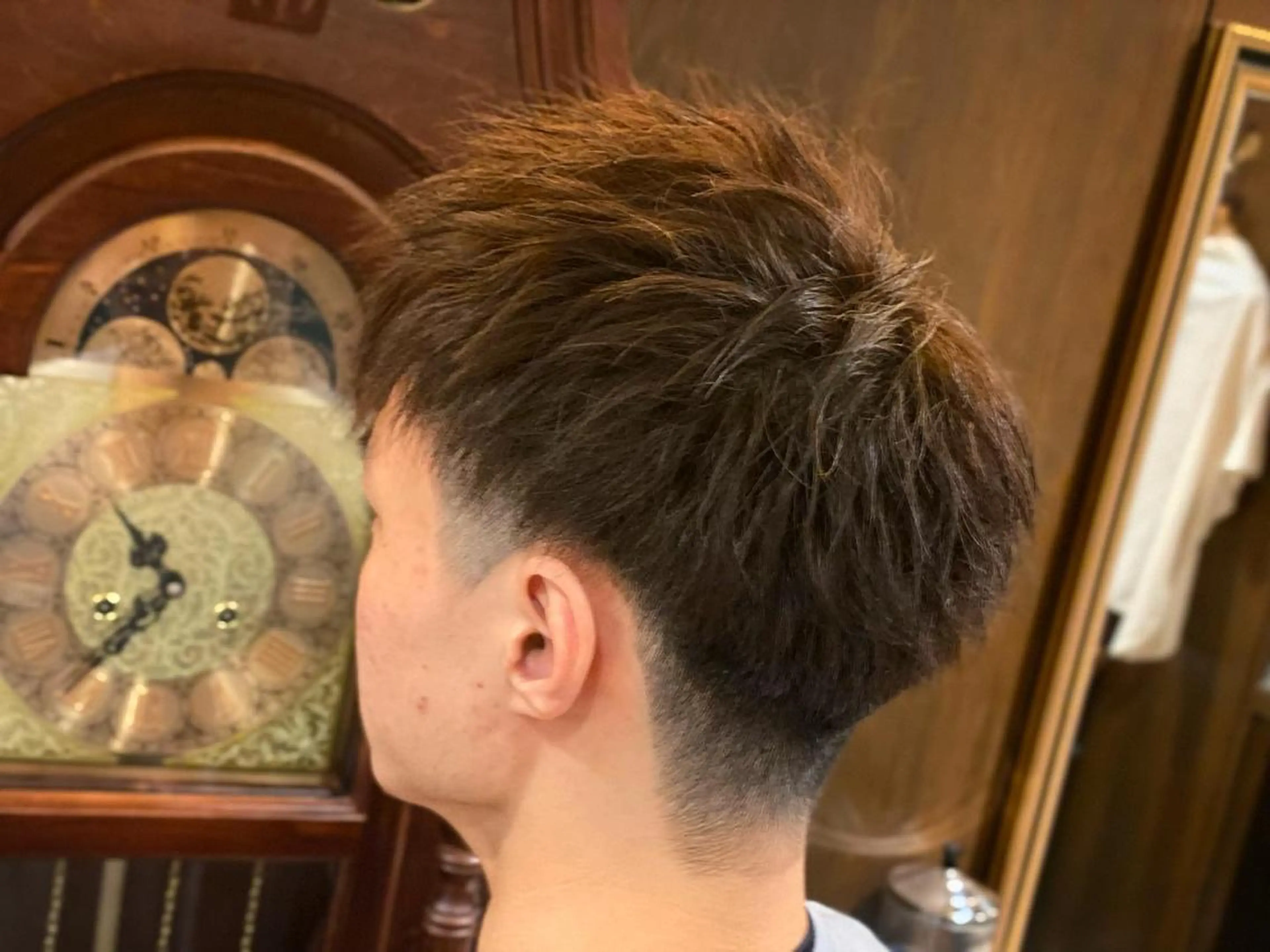 ショート パーマ メンズ 浅見 天翔のヘアスタイル