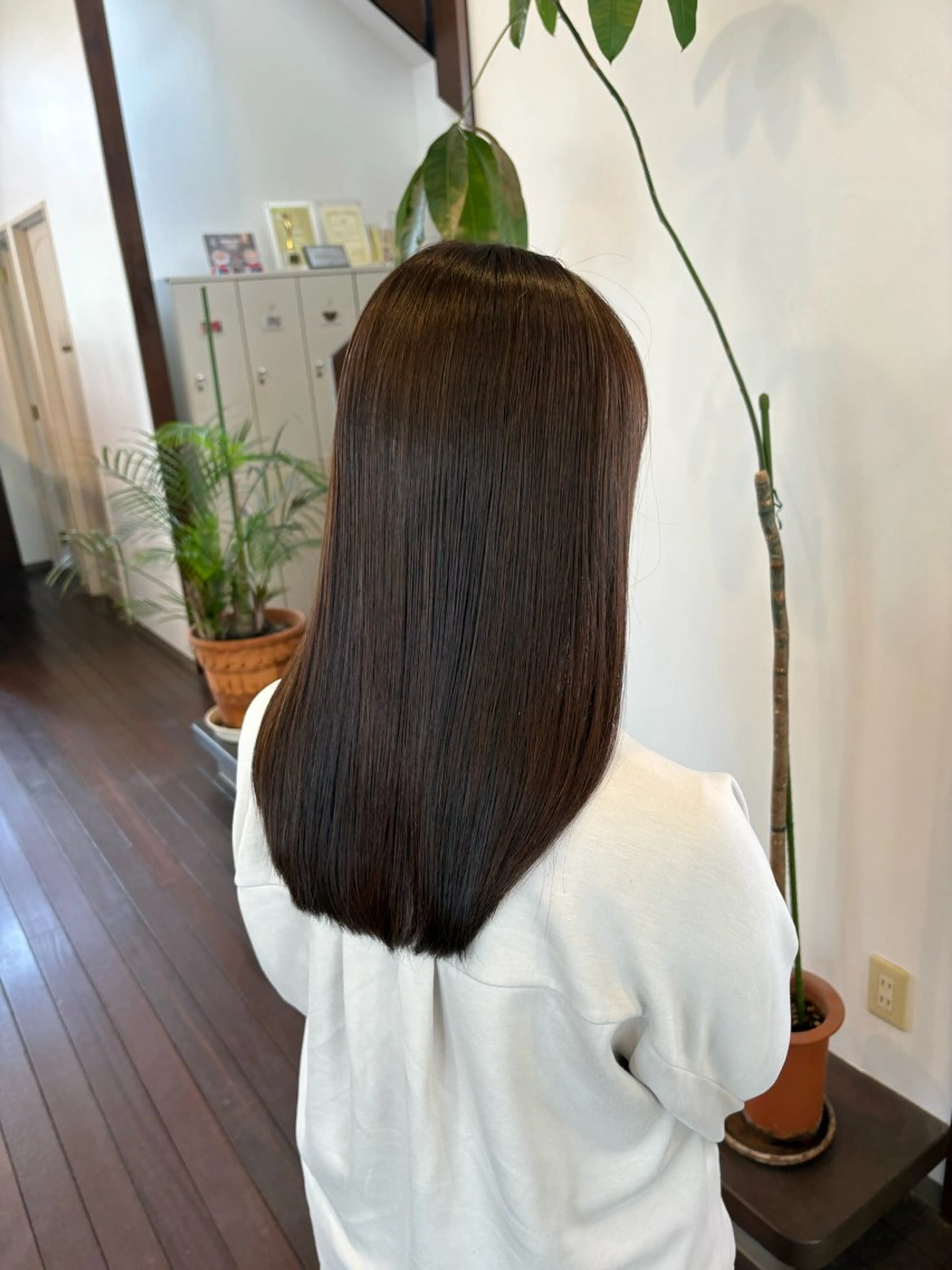 ロング 髪質改善 トリートメント カット 縮毛矯正 出水 裕大のヘアスタイル