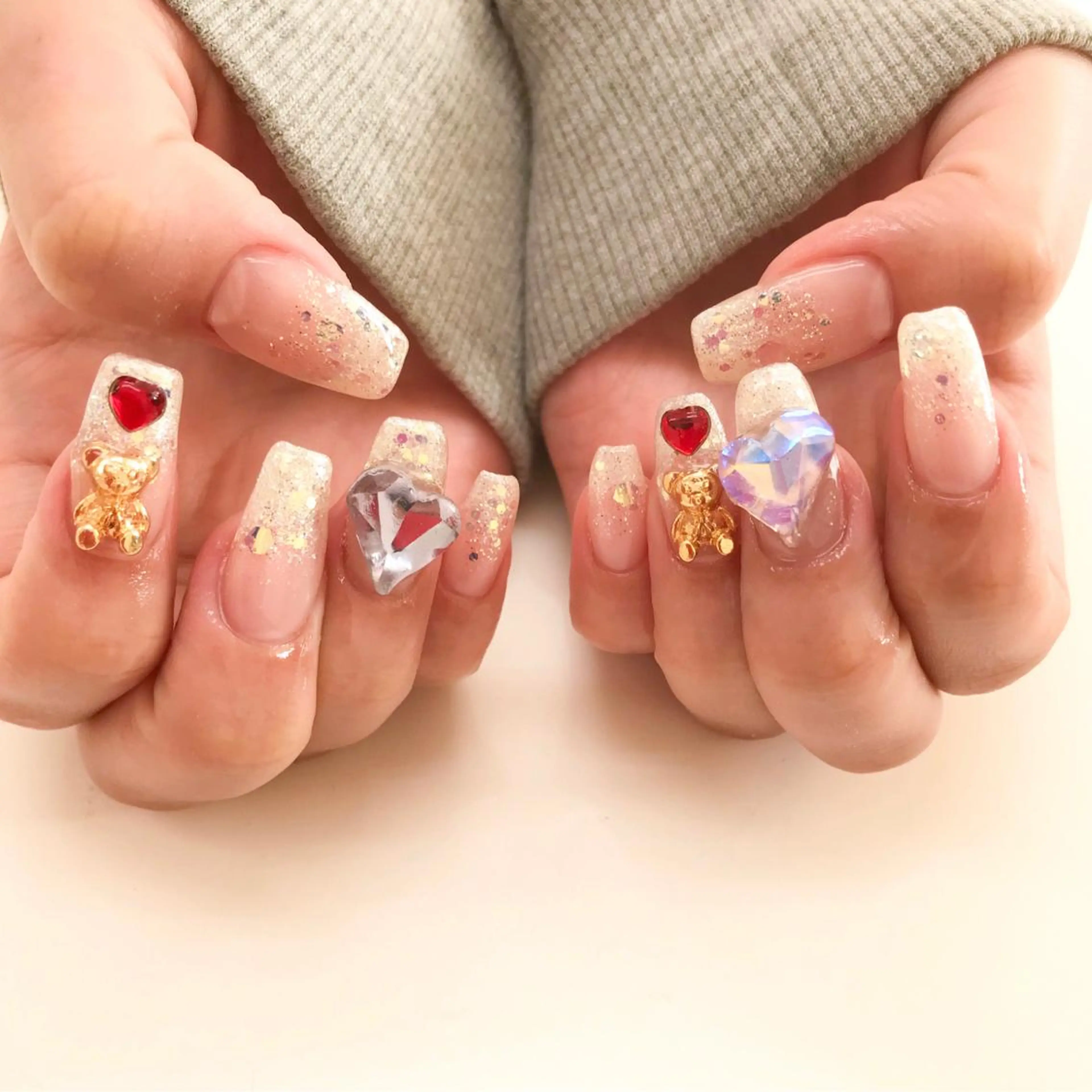 ネイル ハンドネイル Hisaka Mikiのネイルデザイン