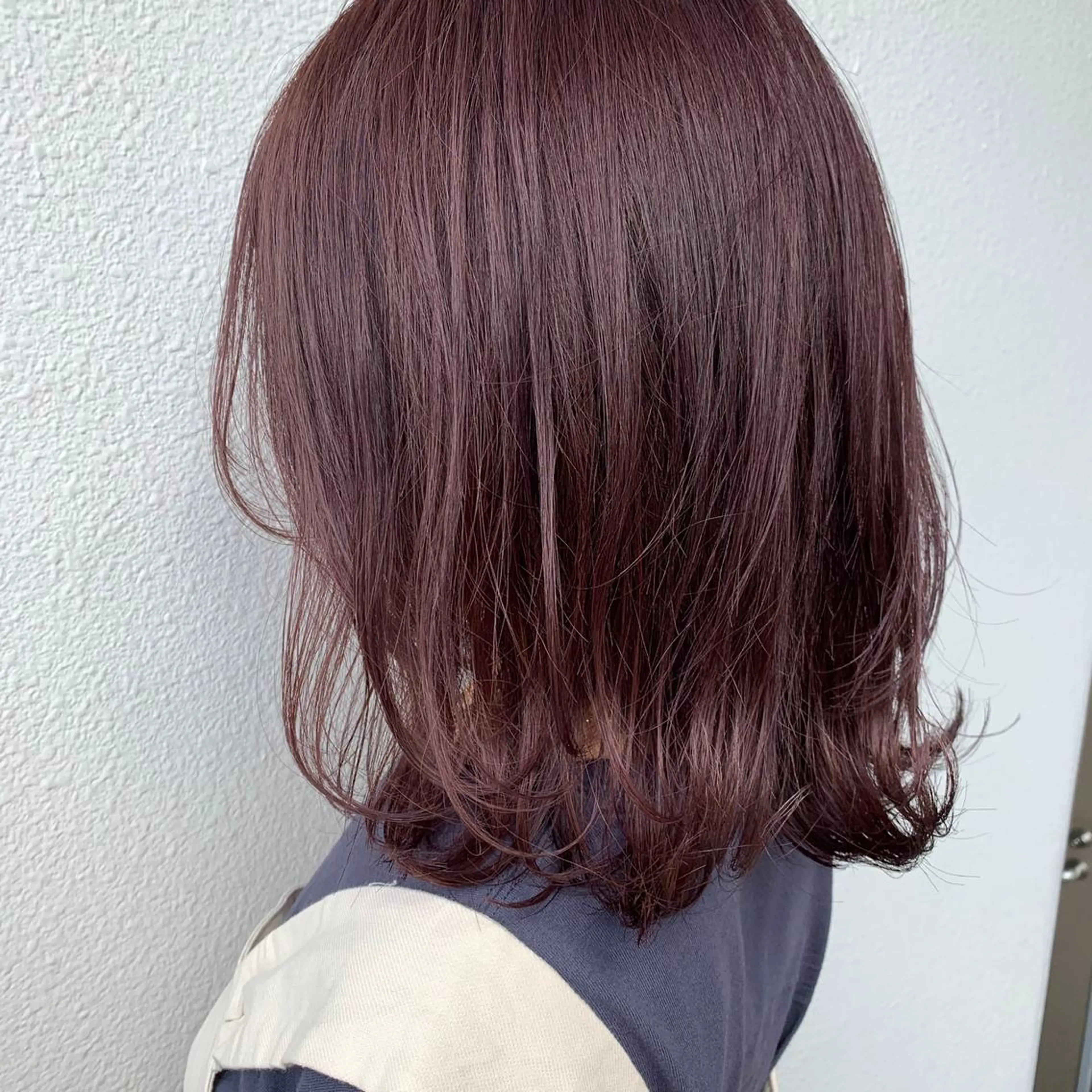 セミロング カラー ブリーチ koheiのヘアスタイル