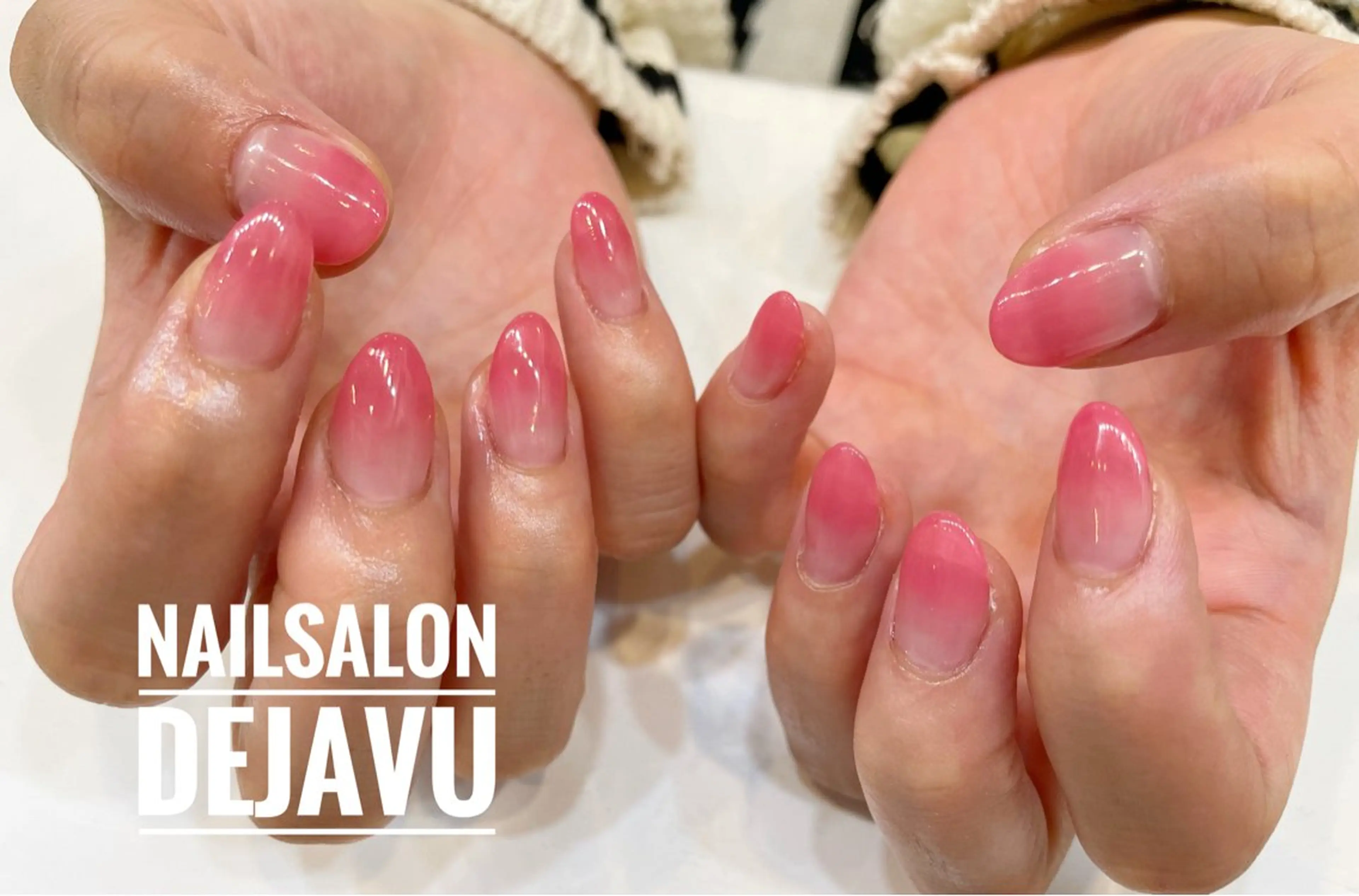 ネイル グラデーション ハンドネイル Nailsalon Dejavuのネイルデザイン