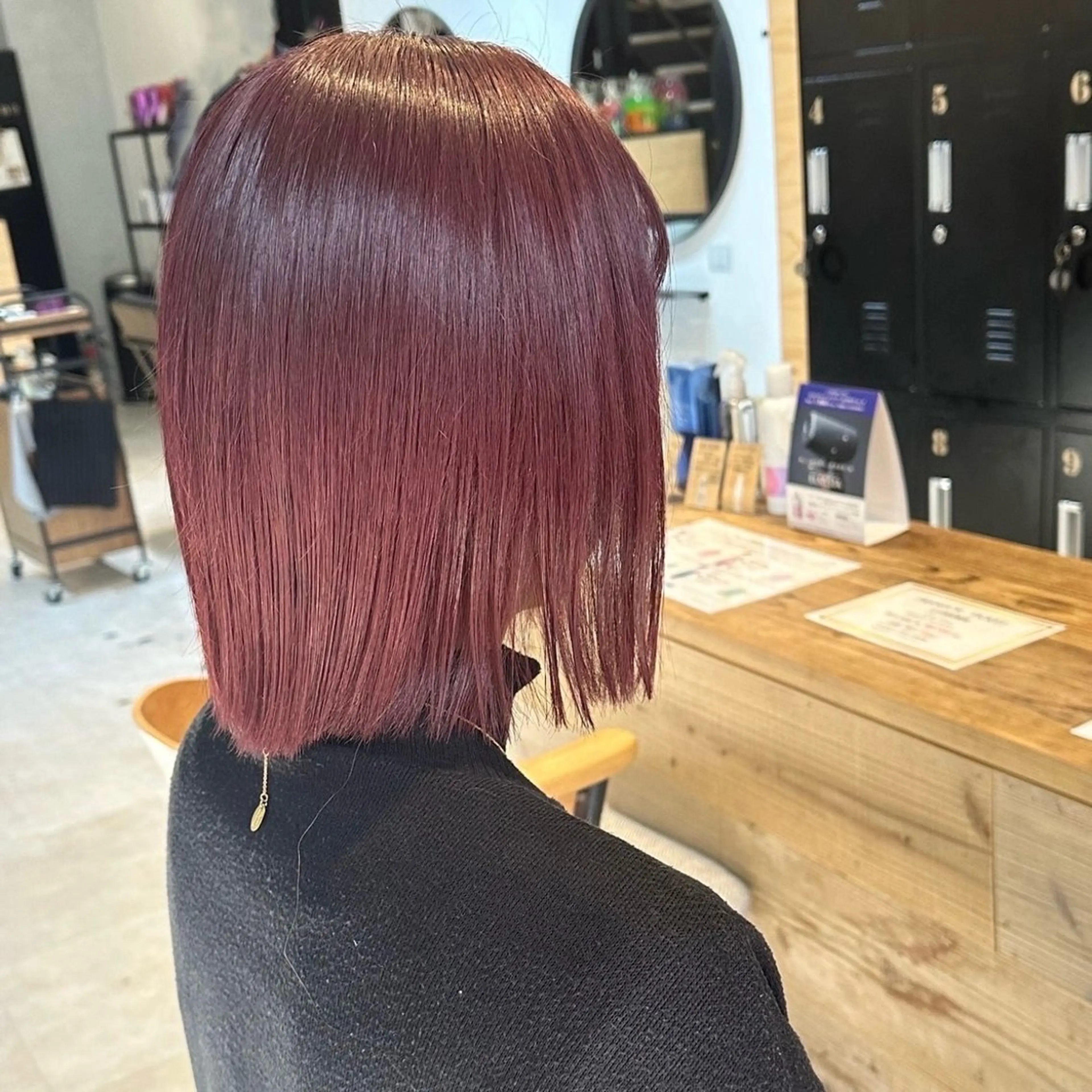 セミロング カラー ピンクカラー レッドカラー カット ヘアカラー 豊中徒歩1分/ towa/AIのヘアスタイル