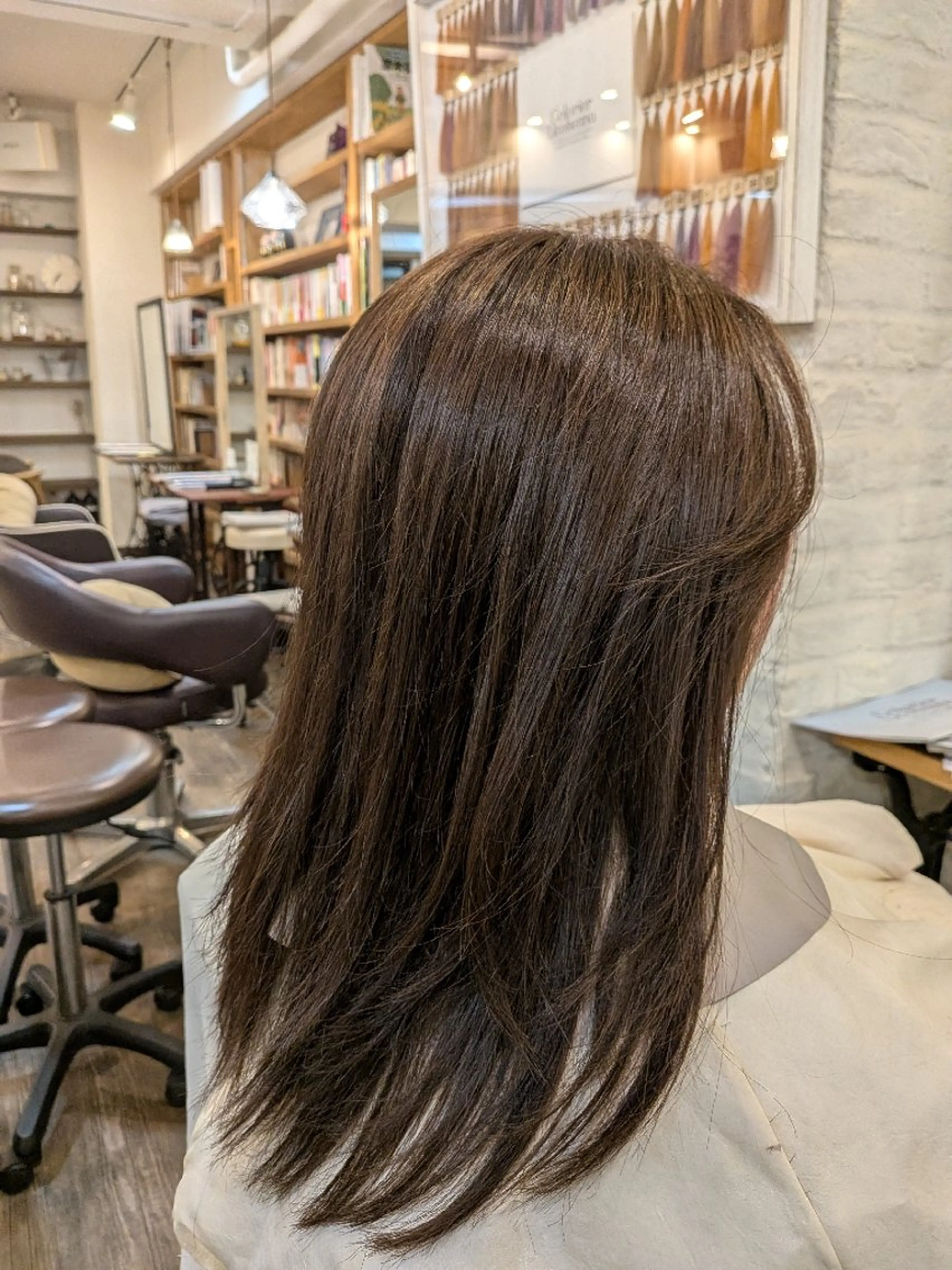 セミロング レイヤーカット カットモデル無料✂️ 菊池　位公のヘアスタイル