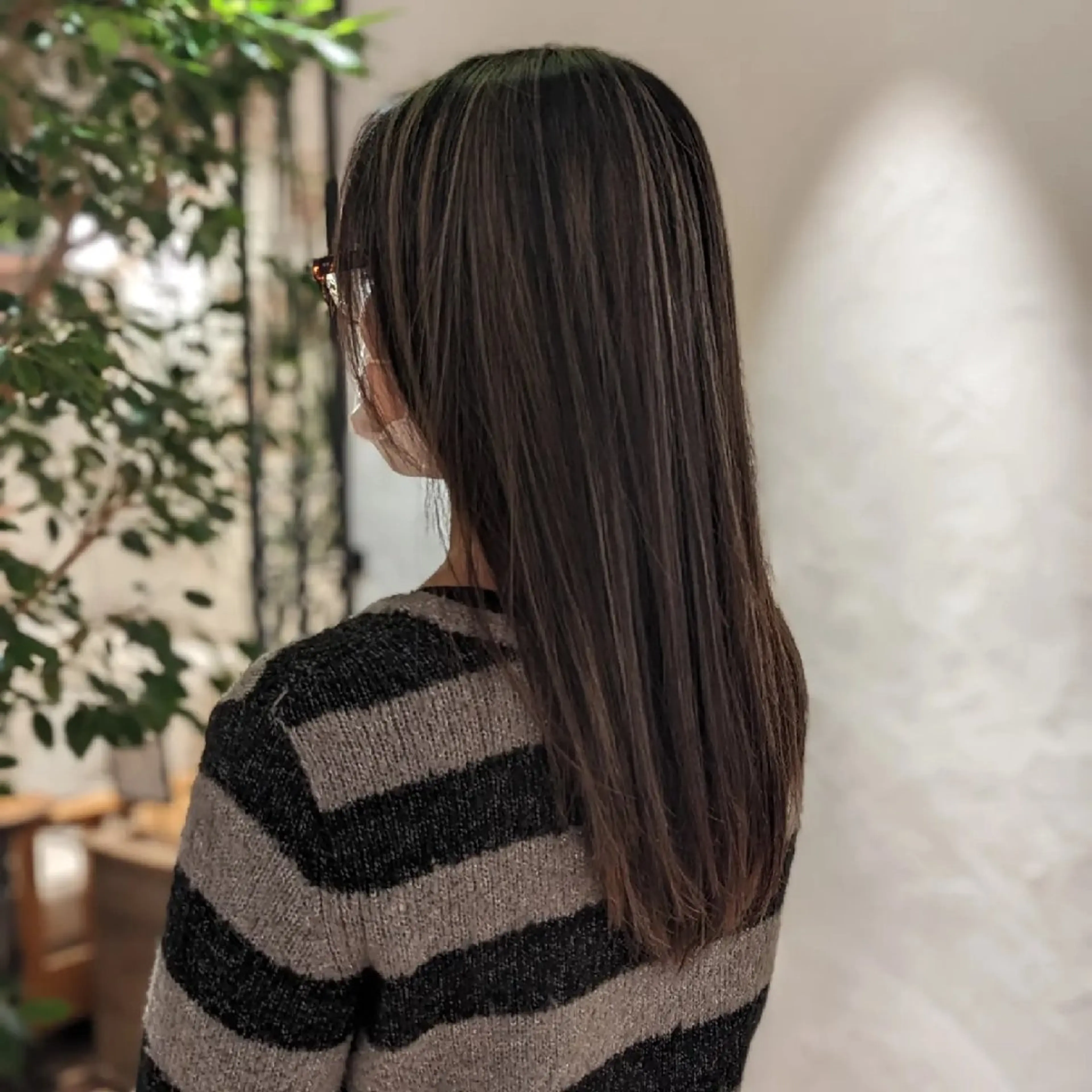 カラー WARREN・TRICOMI NEW YORK 表参道店所属・ハイライト/白髪ぼか し/透明感/惇平のヘアスタイル