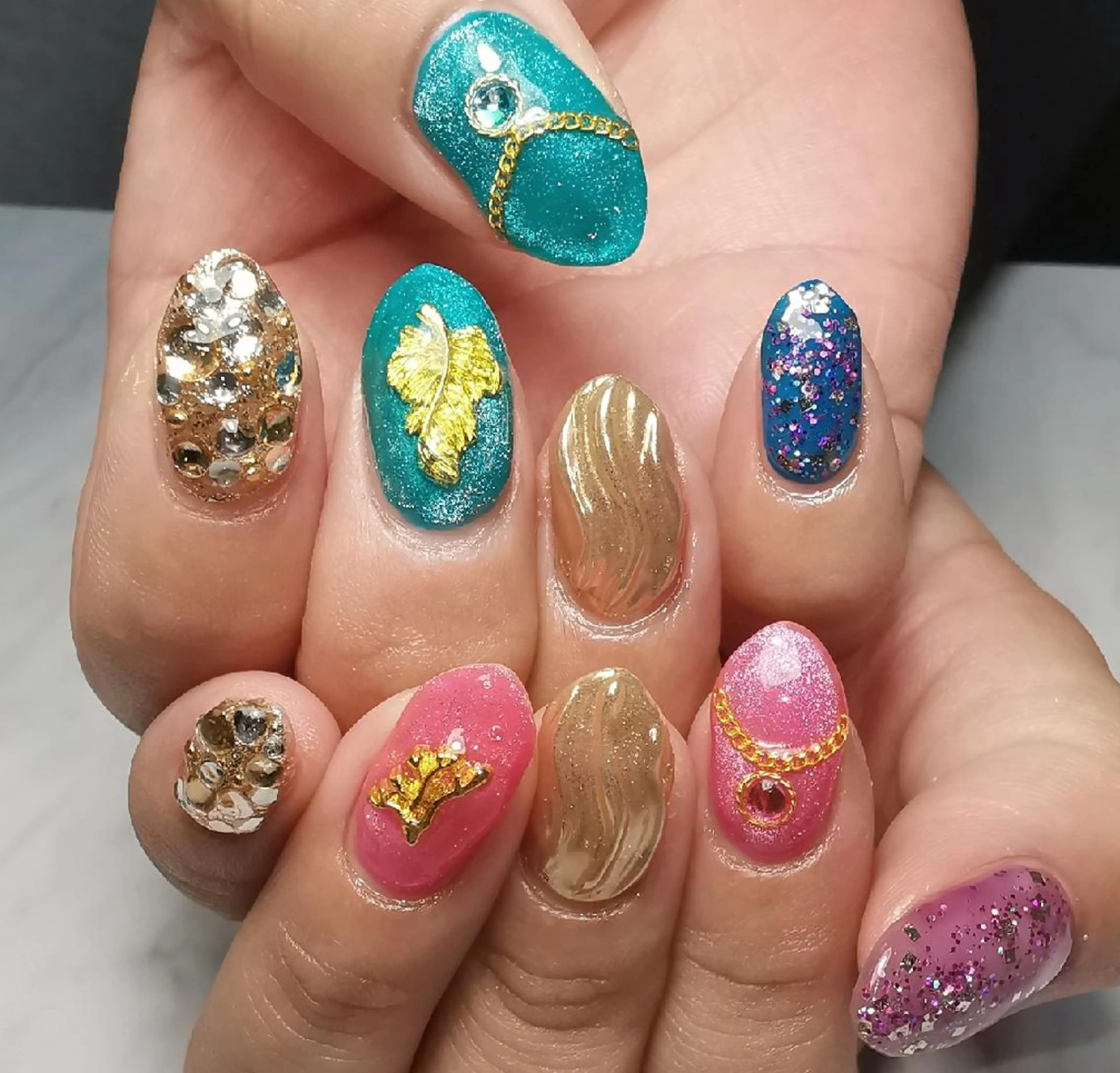 ネイル マグネットネイル ミラーネイル ハンドネイル reve あやののネイルデザイン