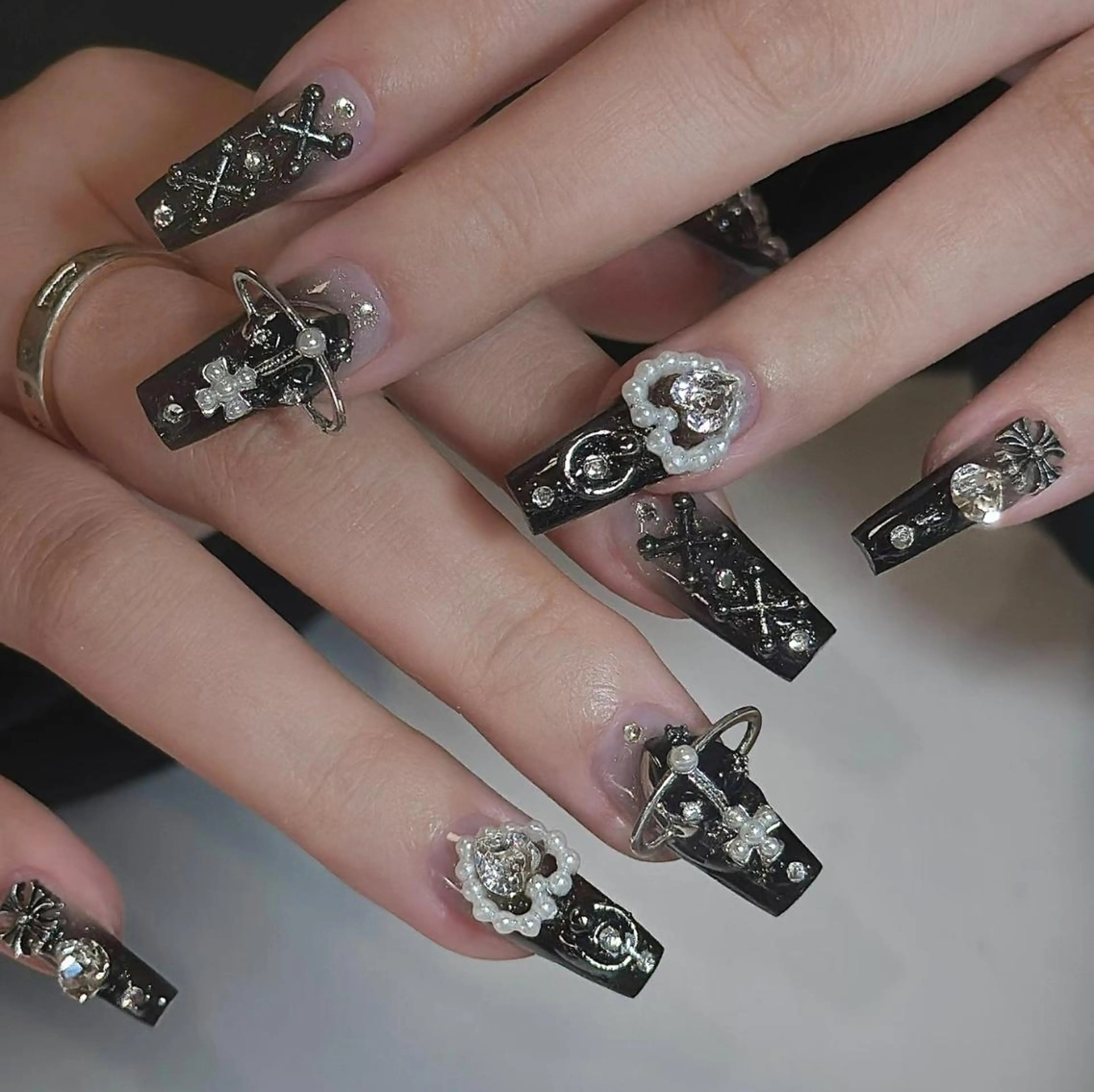 ネイル ハンドネイル Pure&Rich Nailのネイルデザイン