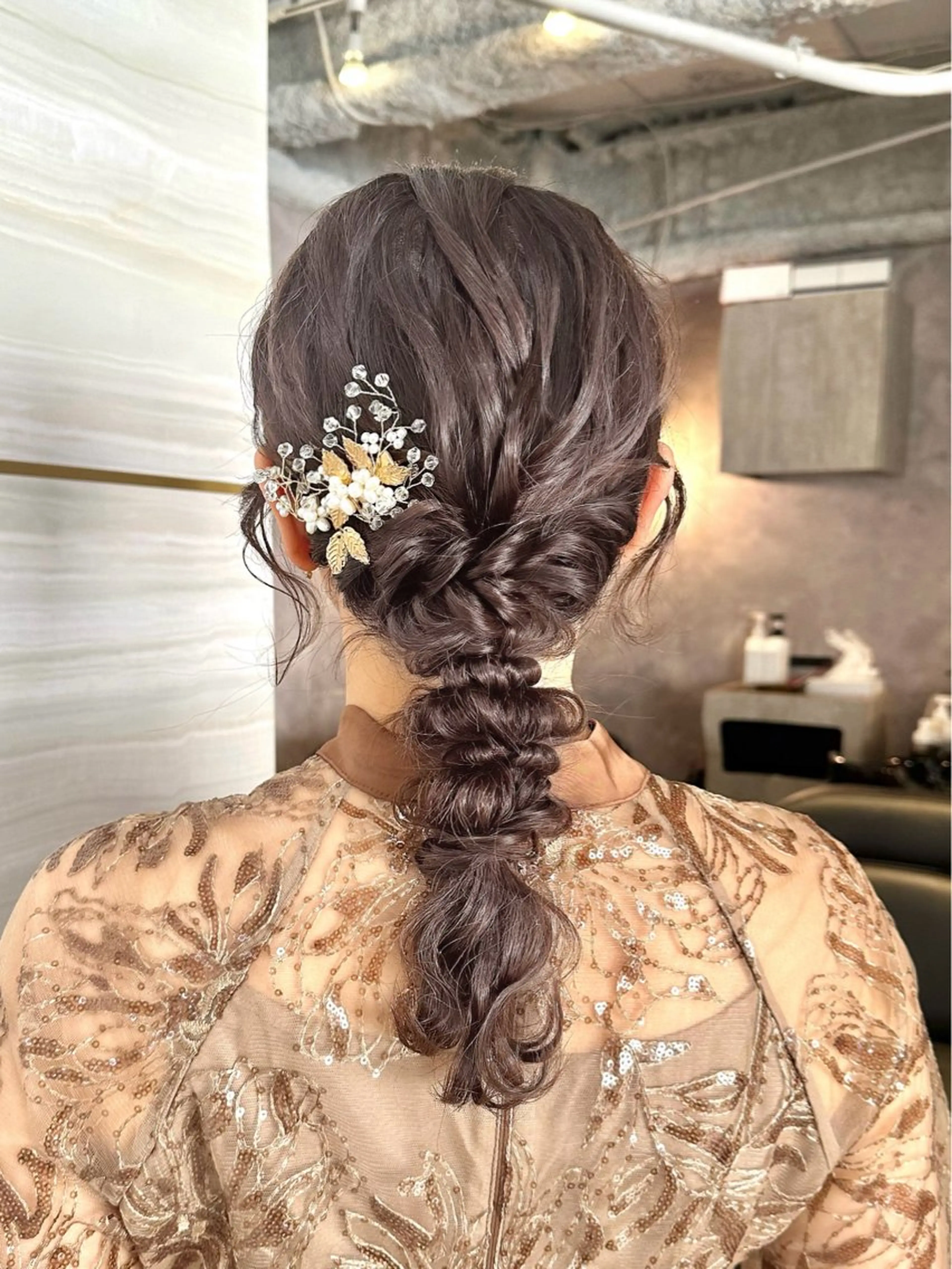 セミロング ヘアセット 🌱巴結生🌿大宮 ☁️ミルクティーのヘアスタイル