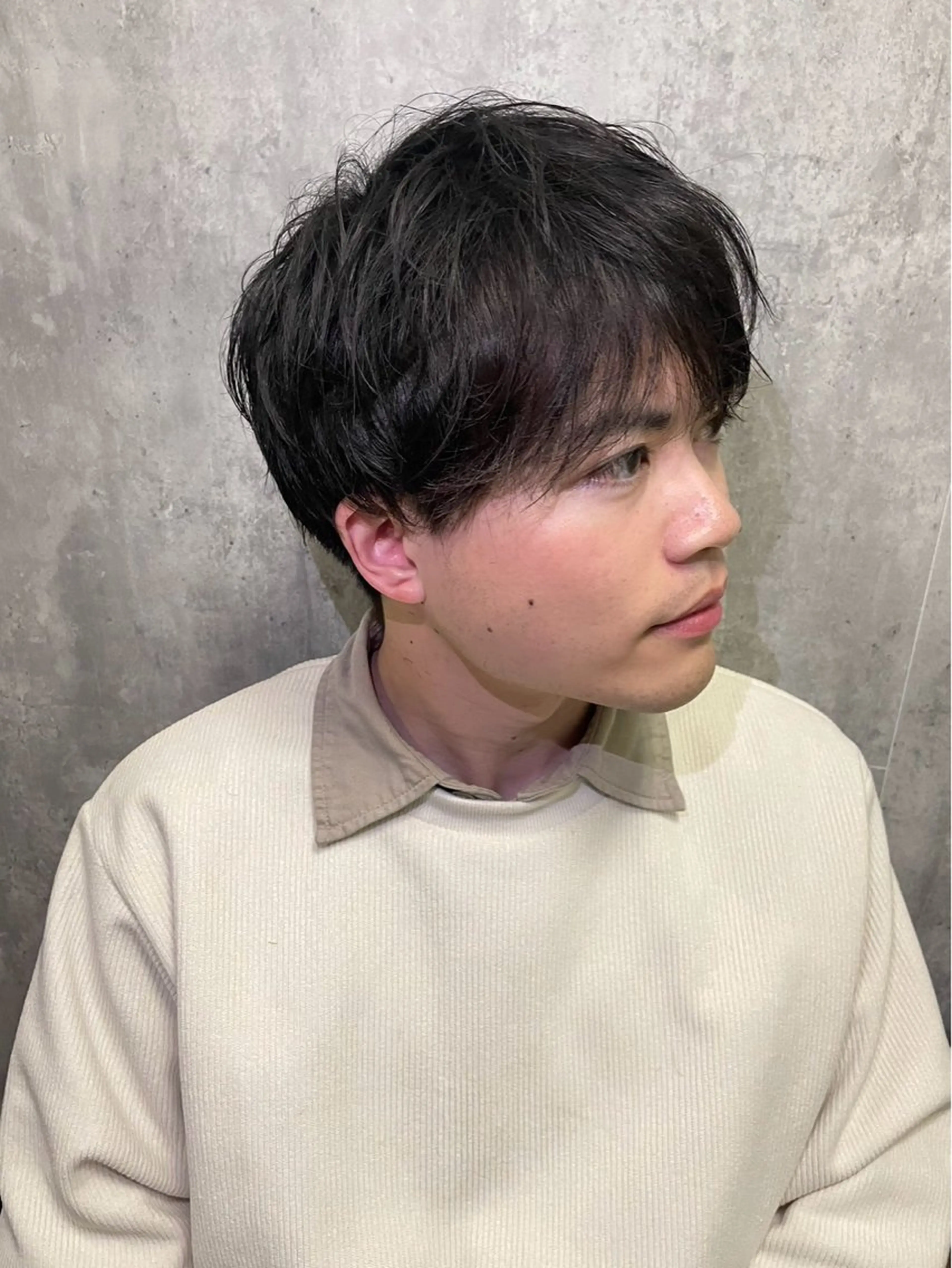 ミディアム メンズ ヒロ銀座バーバーショップ東京駅丸の内店所属・對馬 虎太郎のヘアスタイル