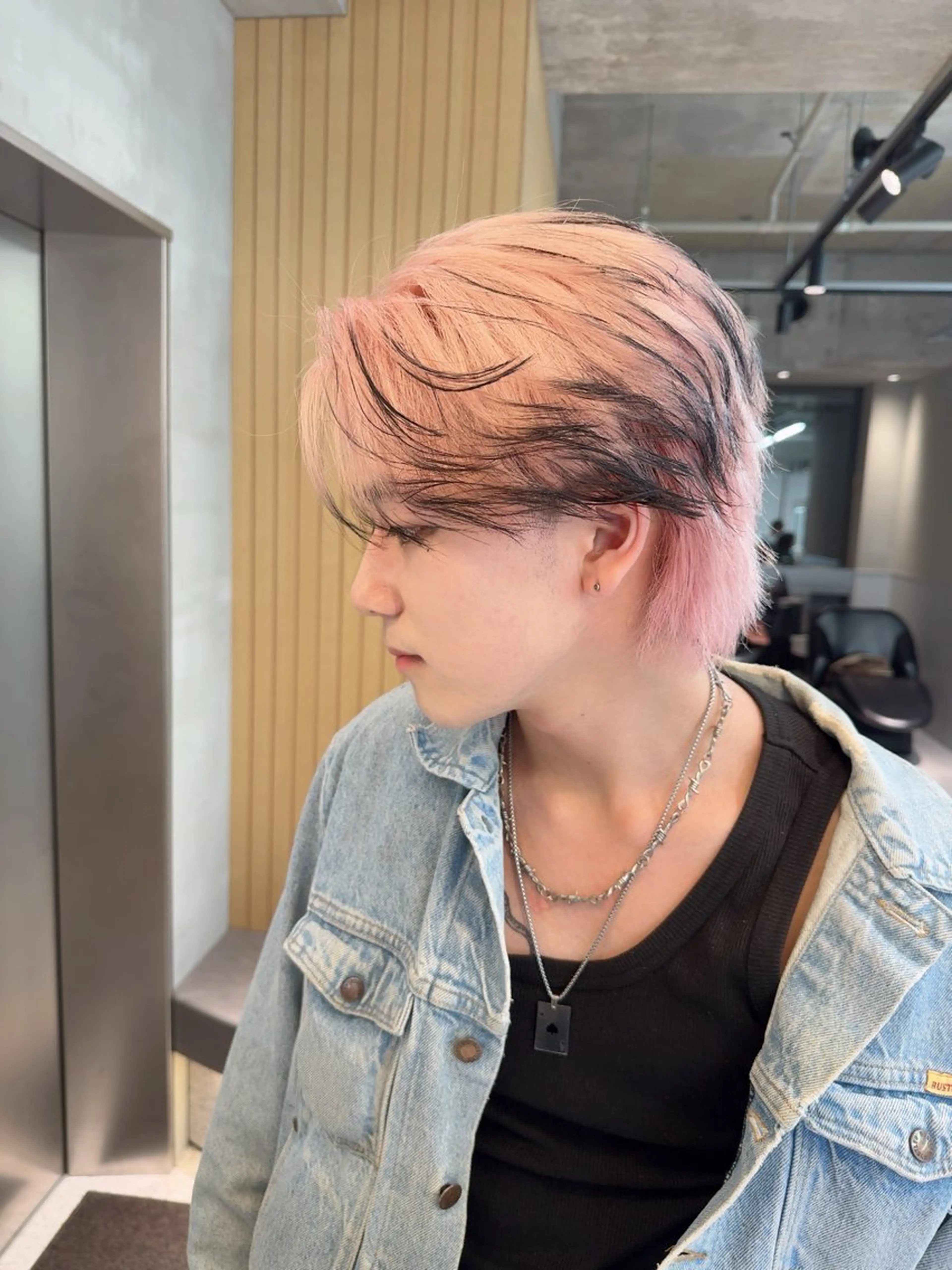 ミディアム カラー ヘアアレンジ メンズ ヘアカラー トリートメント ARIA💎縮毛矯正 ブリーチ💎複雑履歴のヘアスタイル