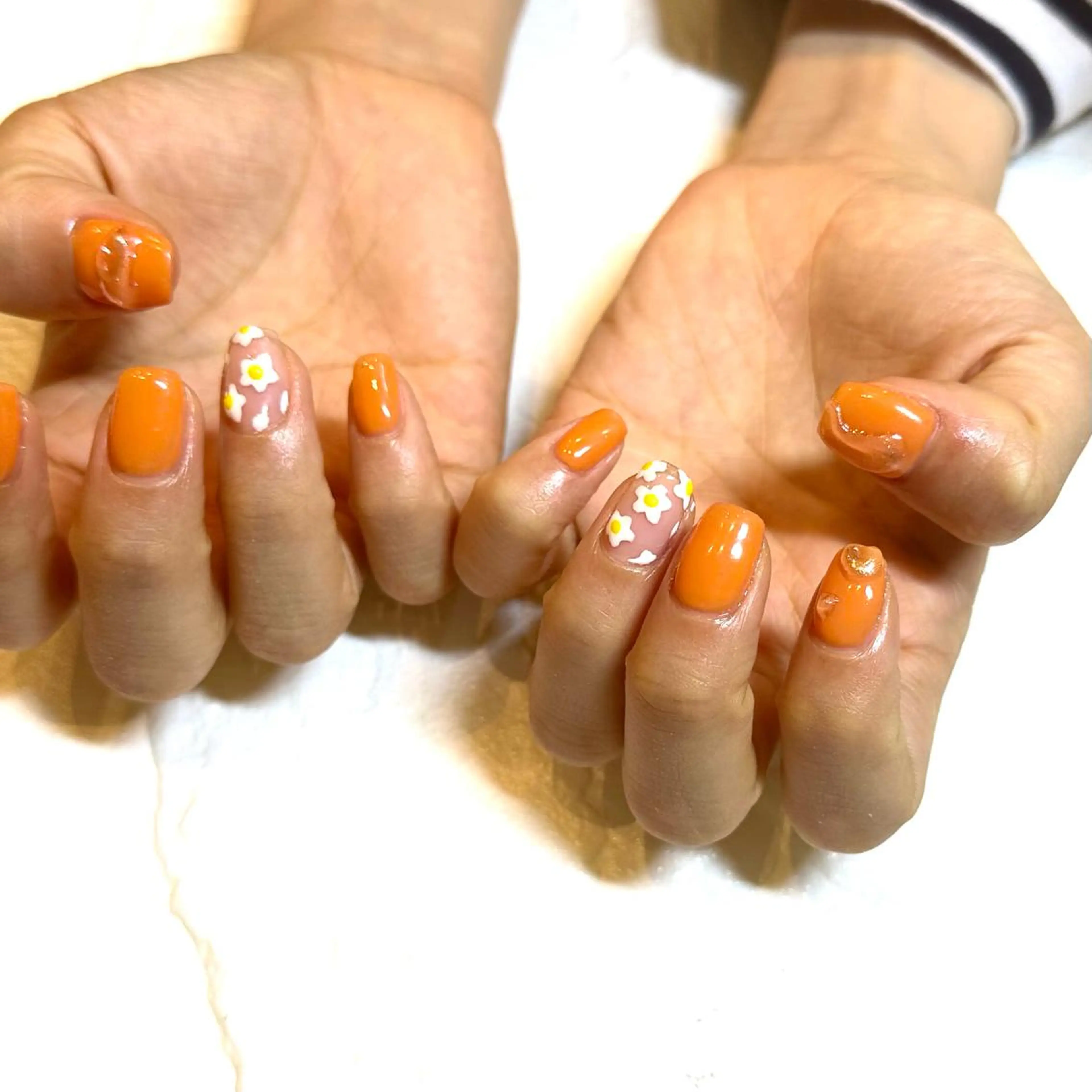 ネイル TotalBeautysalonCURE所属・CURE 朱梨のネイルデザイン