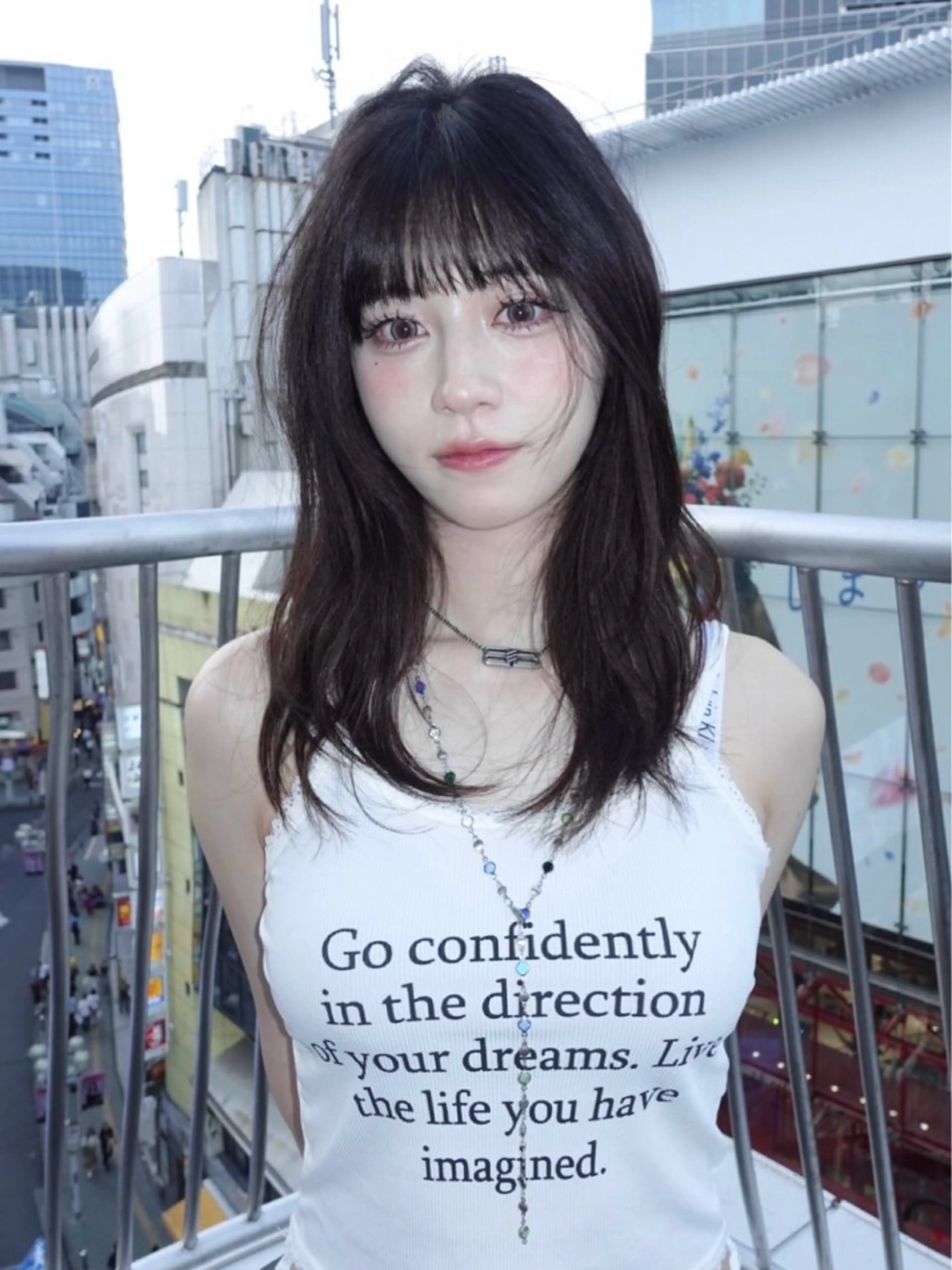 ロング カラー ロングレイヤー 顔まわりレイヤー ハッシュカット ハイレイヤー レイヤーカット レイヤーカット ボブ　渋谷のヘアスタイル