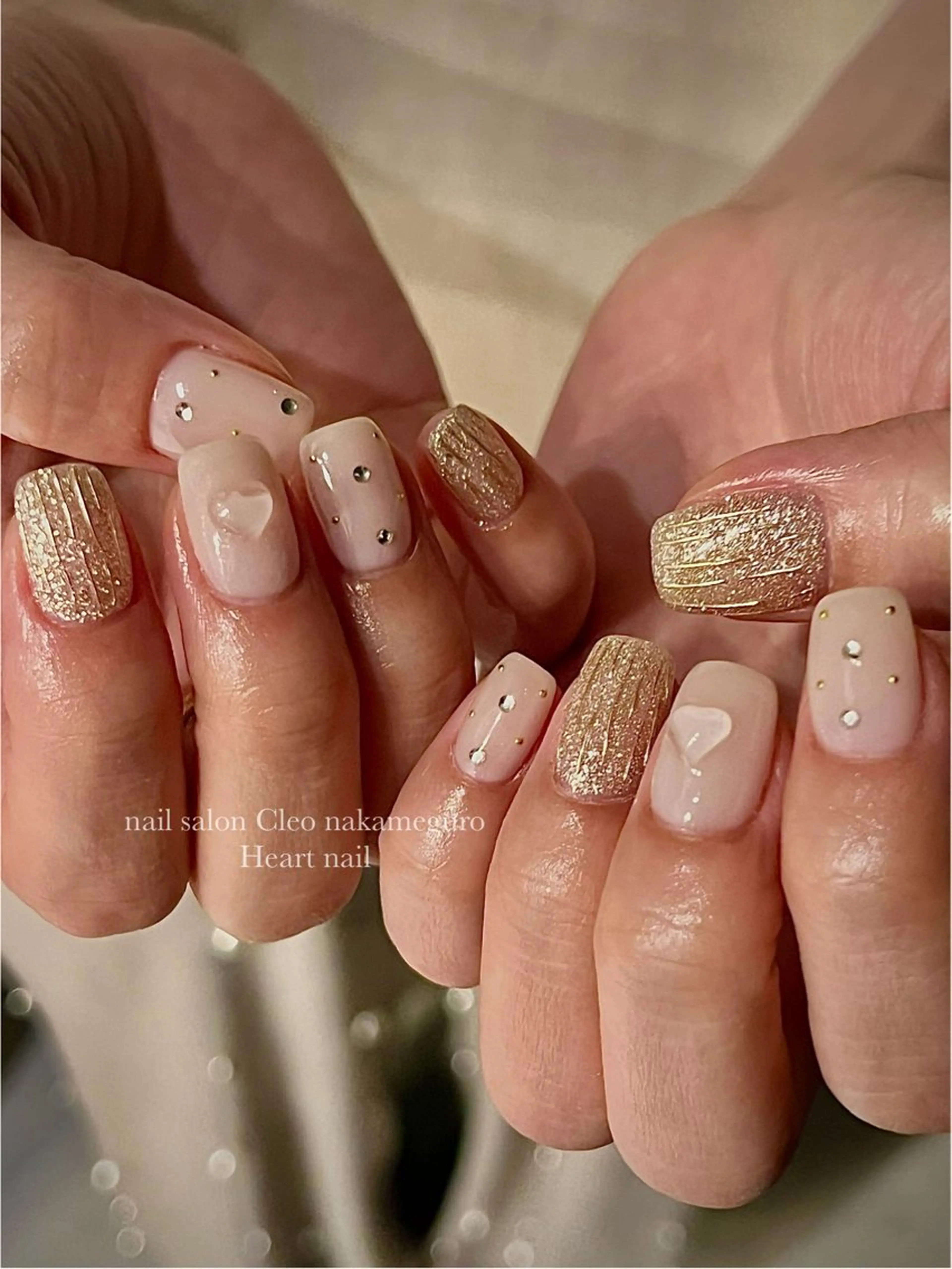 ネイル オーロラネイル フラワーネイル フレンチネイル ジェルネイル ハート ハンドネイル Cleo中目黒店 Hinahoのネイルデザイン