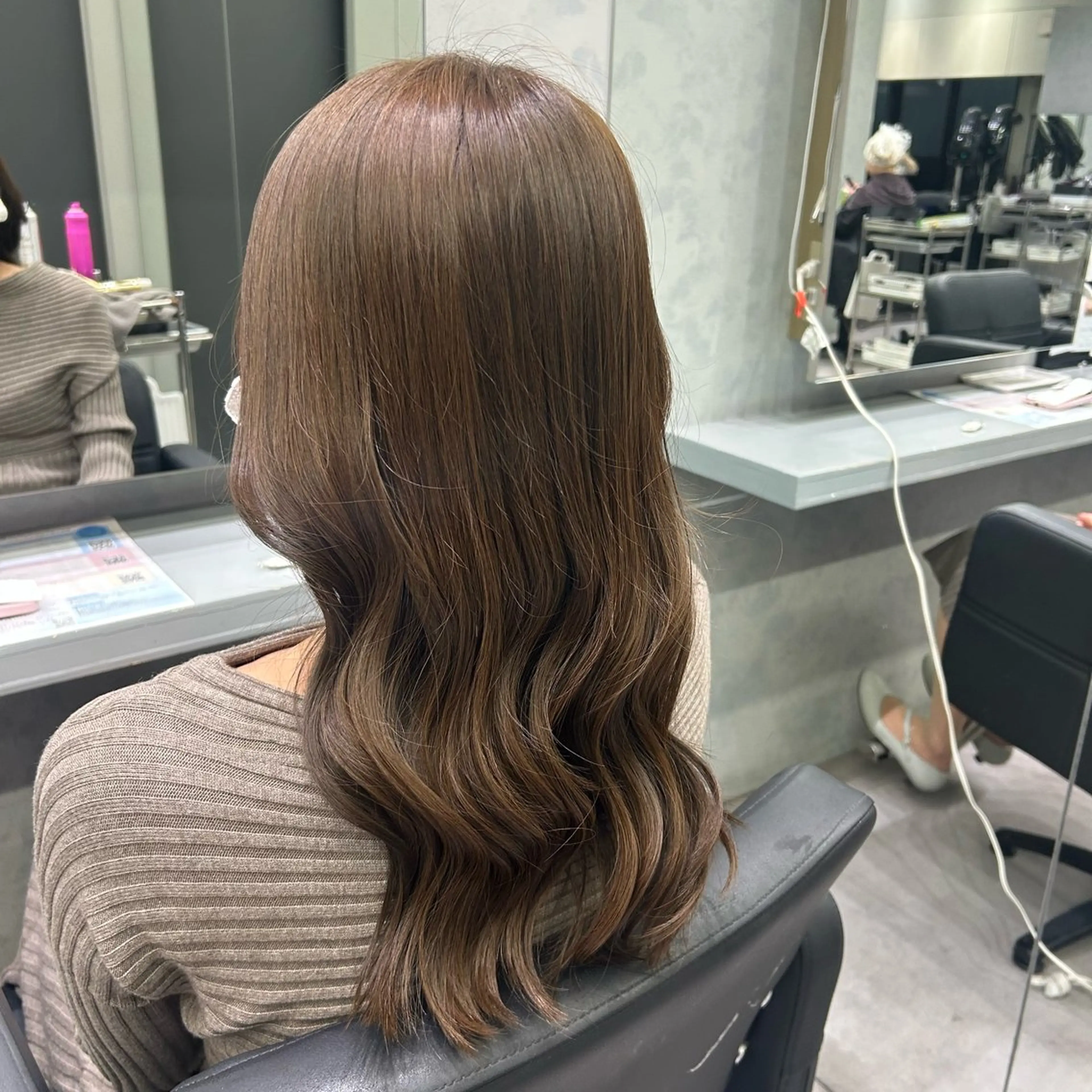 カラー 【elyts】 メイのヘアスタイル