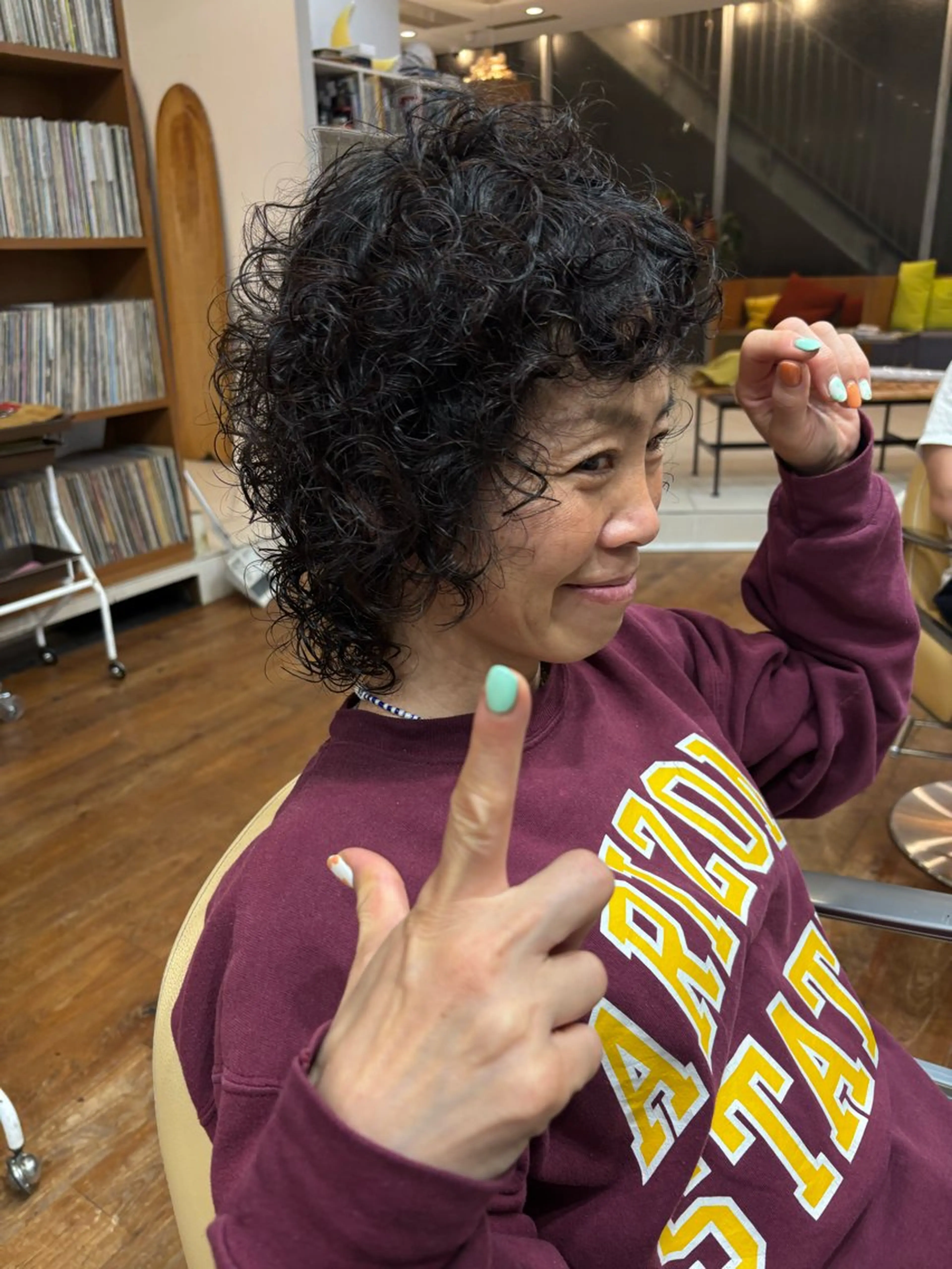 ショート パーマ ショートヘア 柿坂 華のヘアスタイル