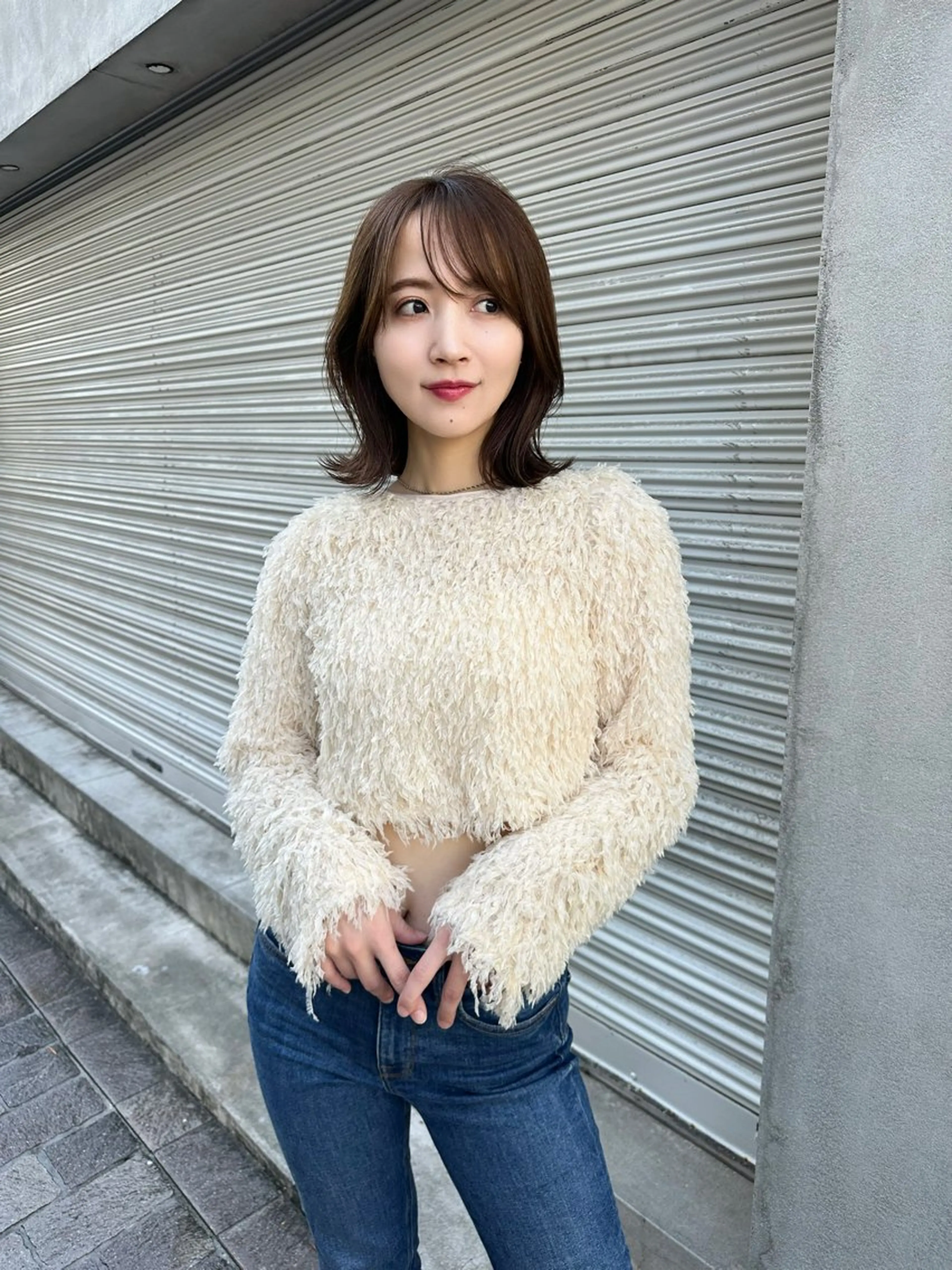 ミディアム くびれヘア くびれレイヤー レイヤーカット 鎌倉 彩のヘアスタイル