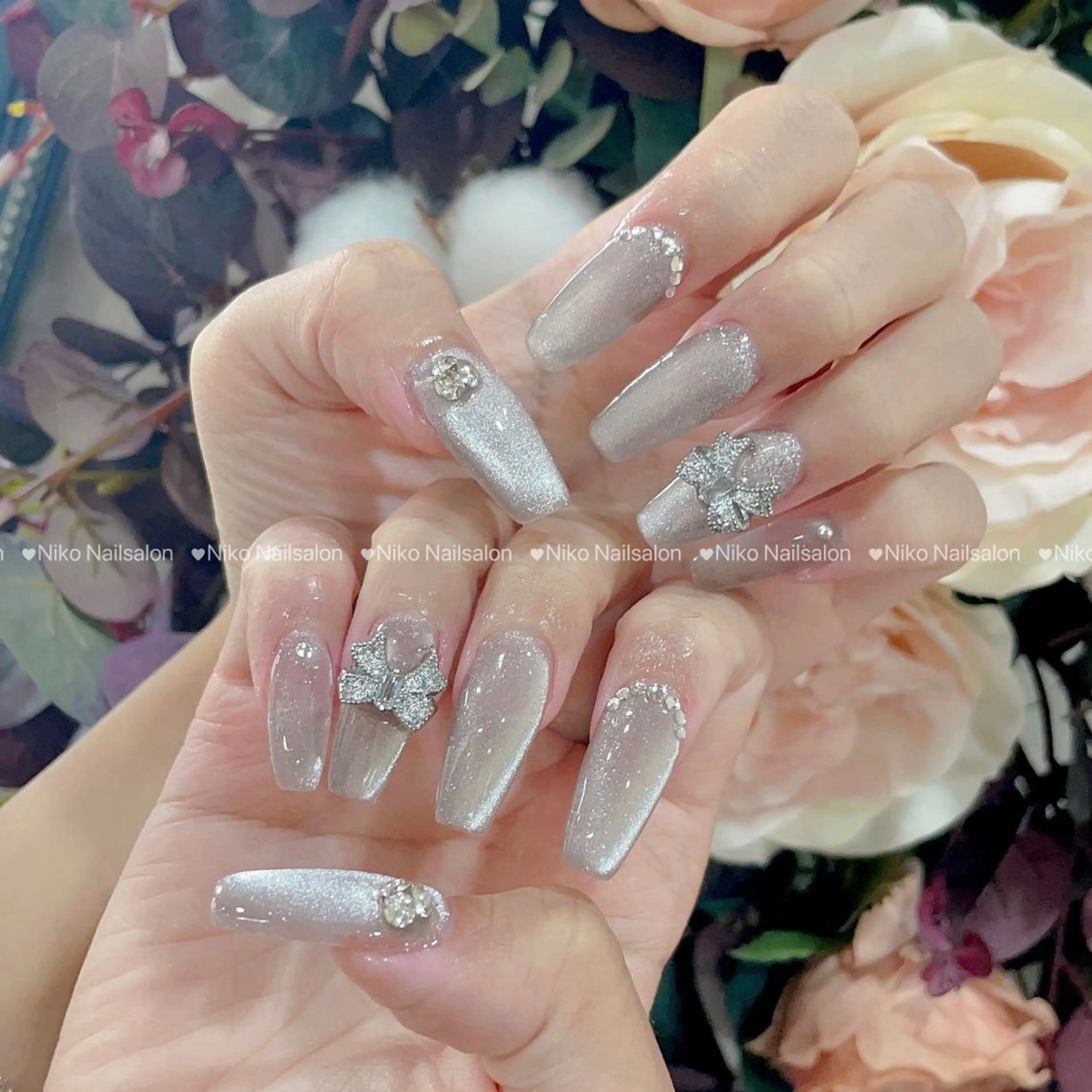 ネイル チークネイル 長さ出し フットネイル フレンチネイル ジェルネイル Niko Nail salon 銀座本店のネイルデザイン