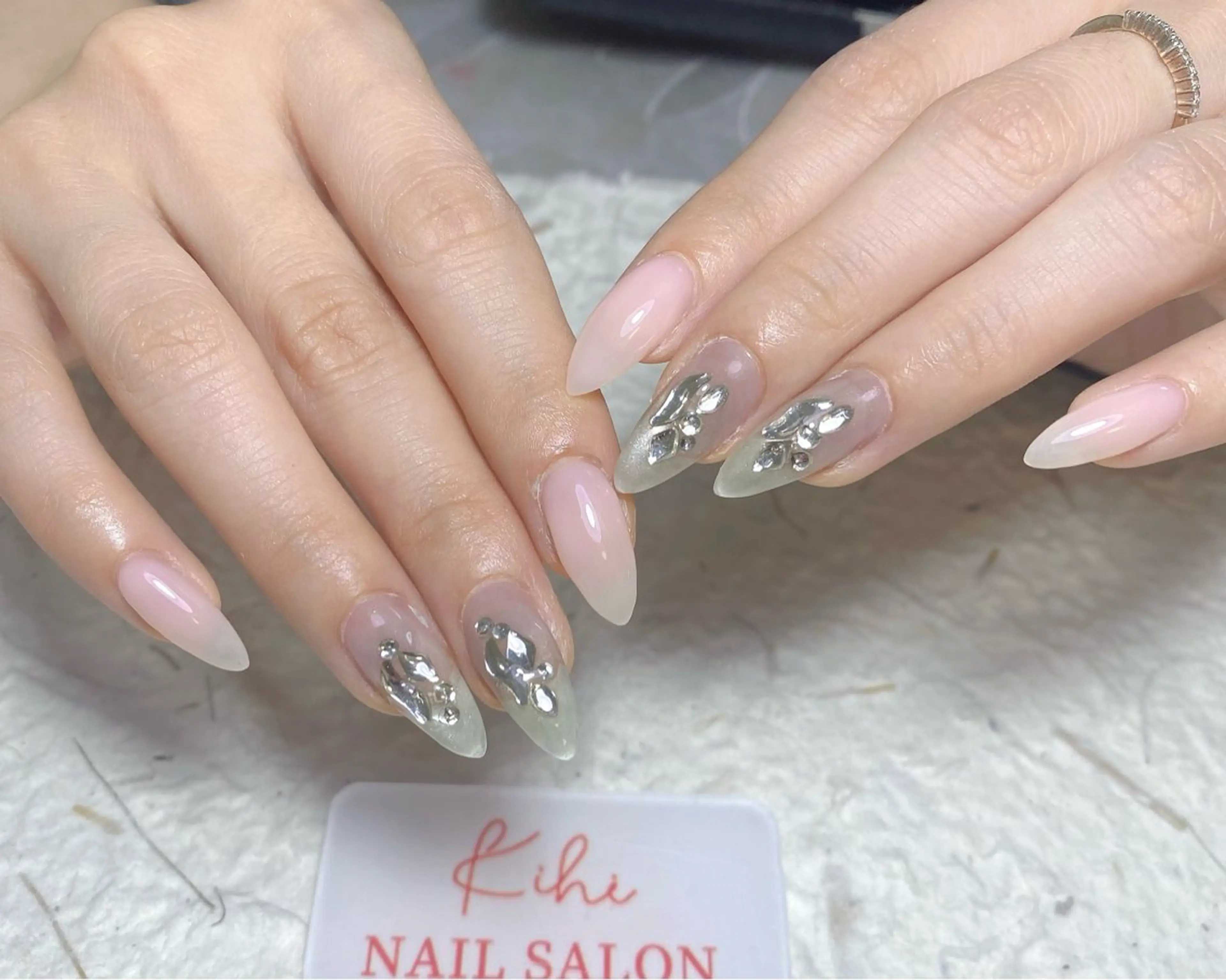 ネイル アートネイル フレンチネイル ジェルネイル グラデーション 韓国ネイル Nail Salon kihi大塚店のネイルデザイン