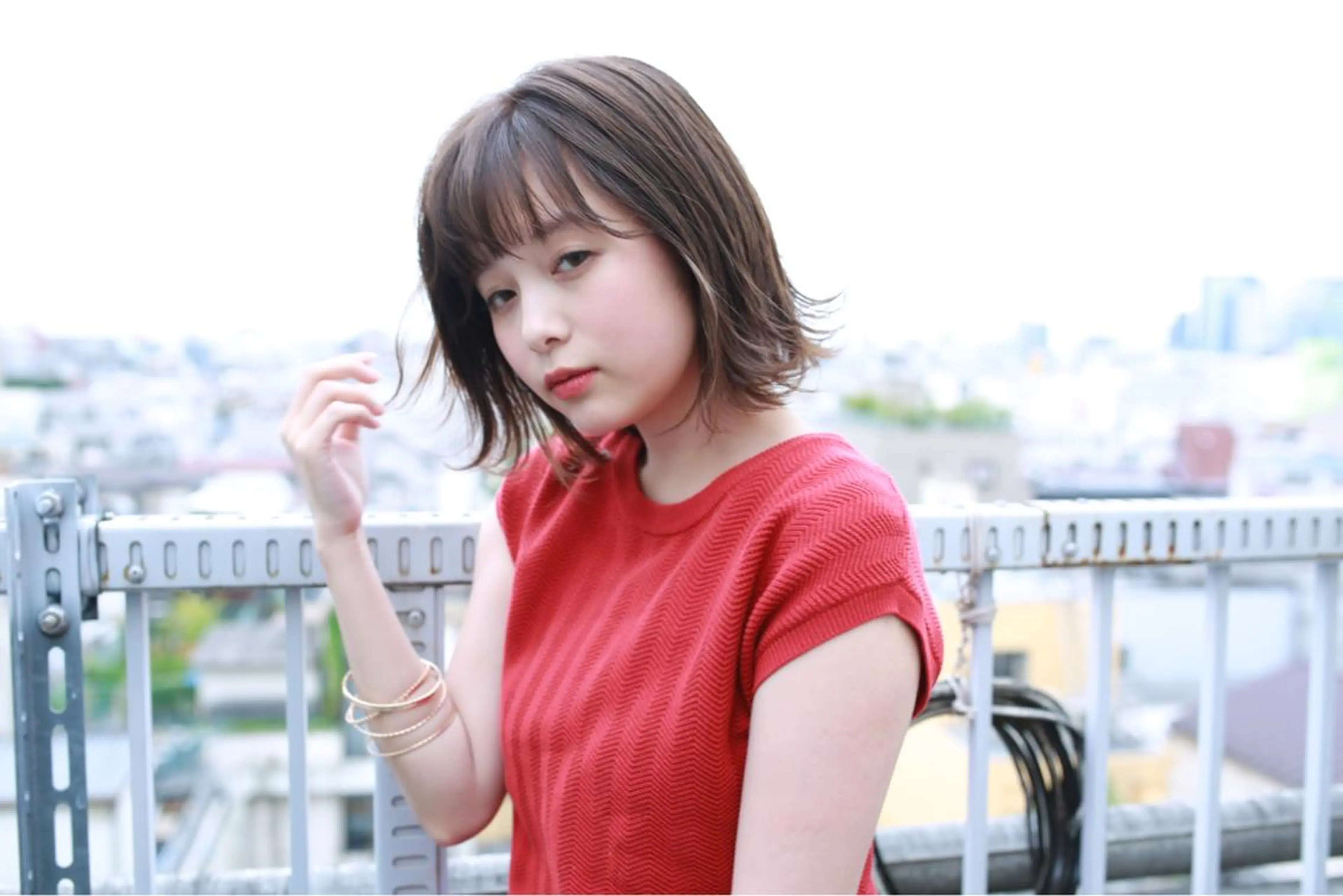 インナーカラー(ブリーチ)ブリーチのみになります。色をのせるのは4500円​〜​ですの写真