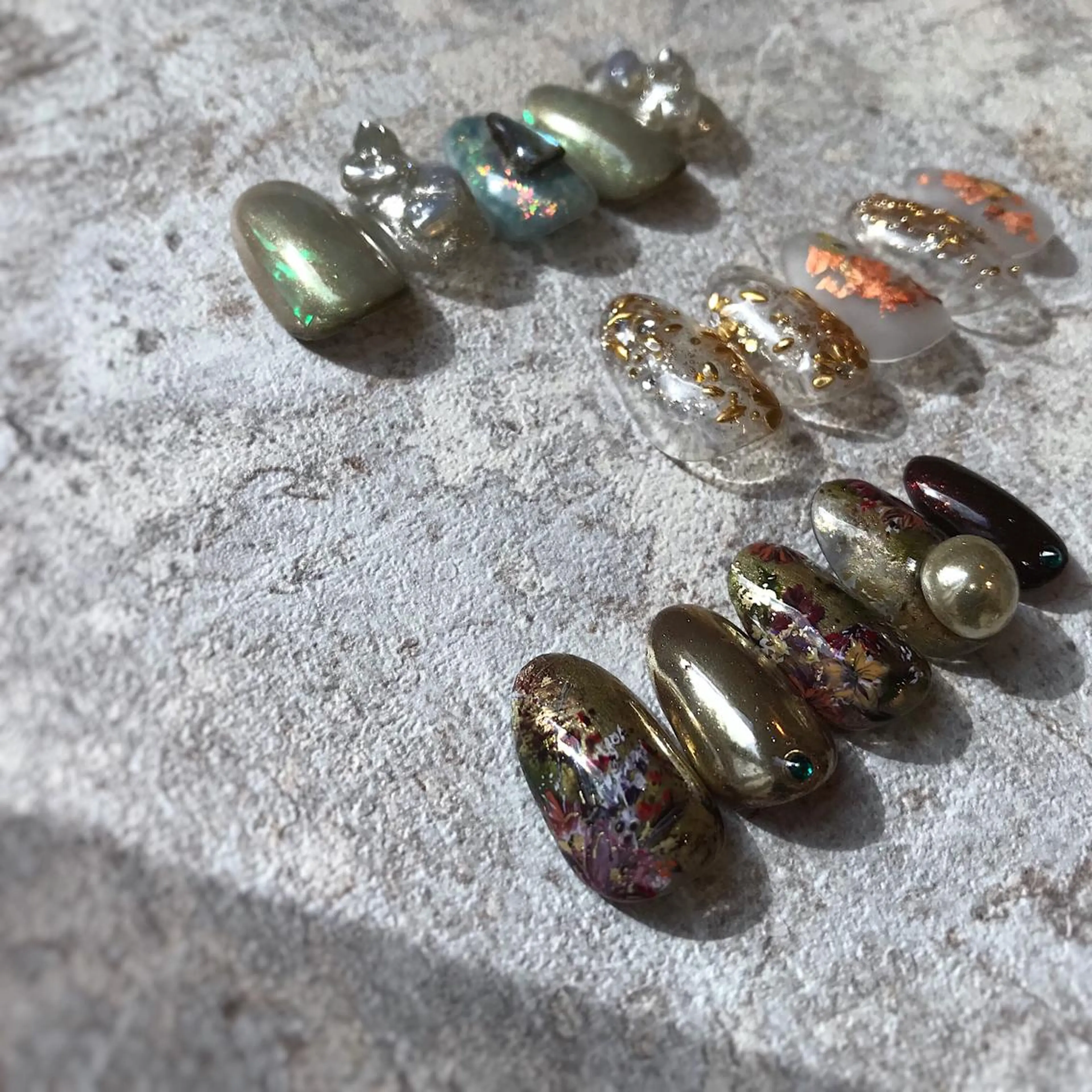 ネイル nail atelier AMBER所属・saori .の眉毛・アイブロウイメージ