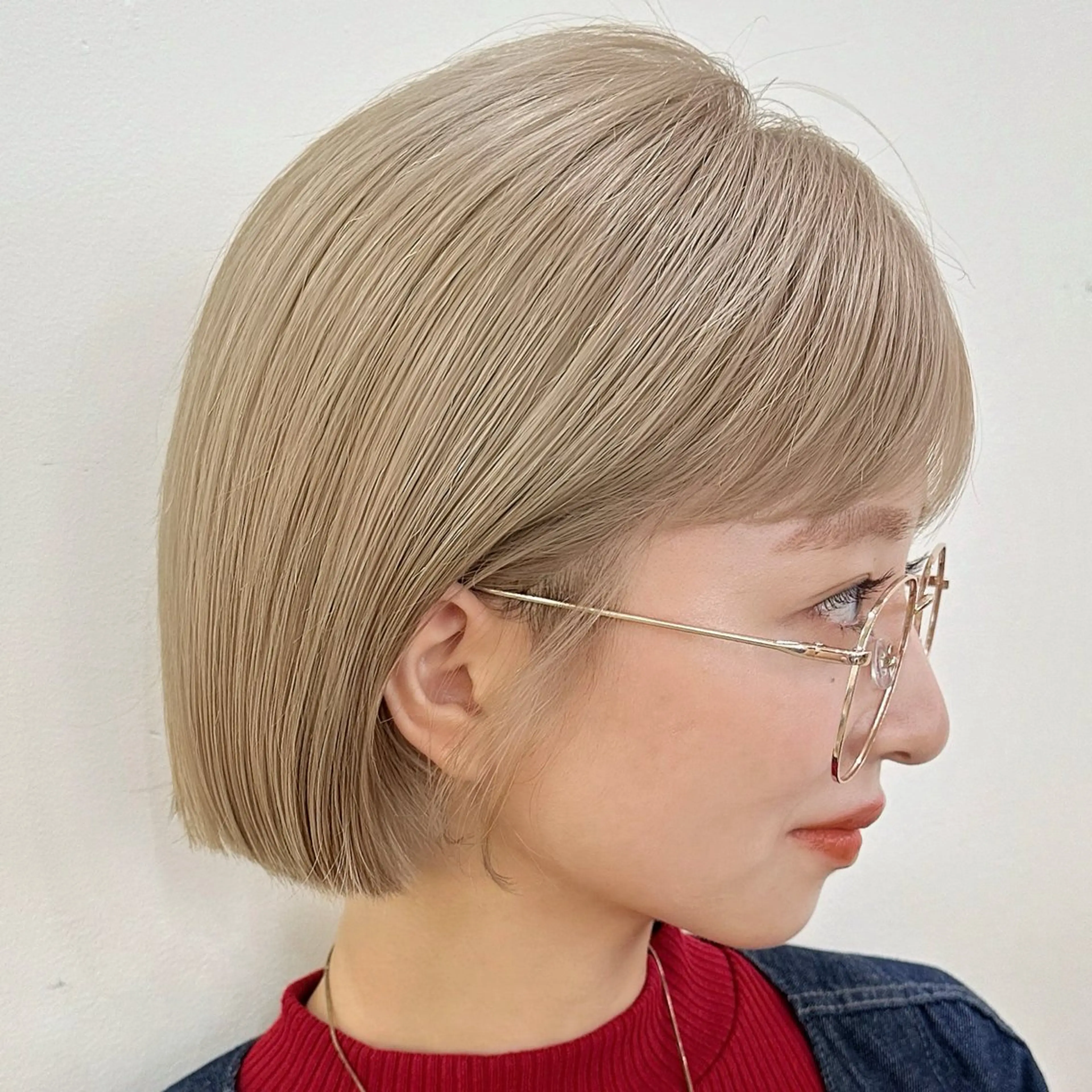 ショート カラー ベージュカラー ミルクティーベージュ ❤️アヤカ Wカラー ボブ レイヤー❤️のヘアスタイル