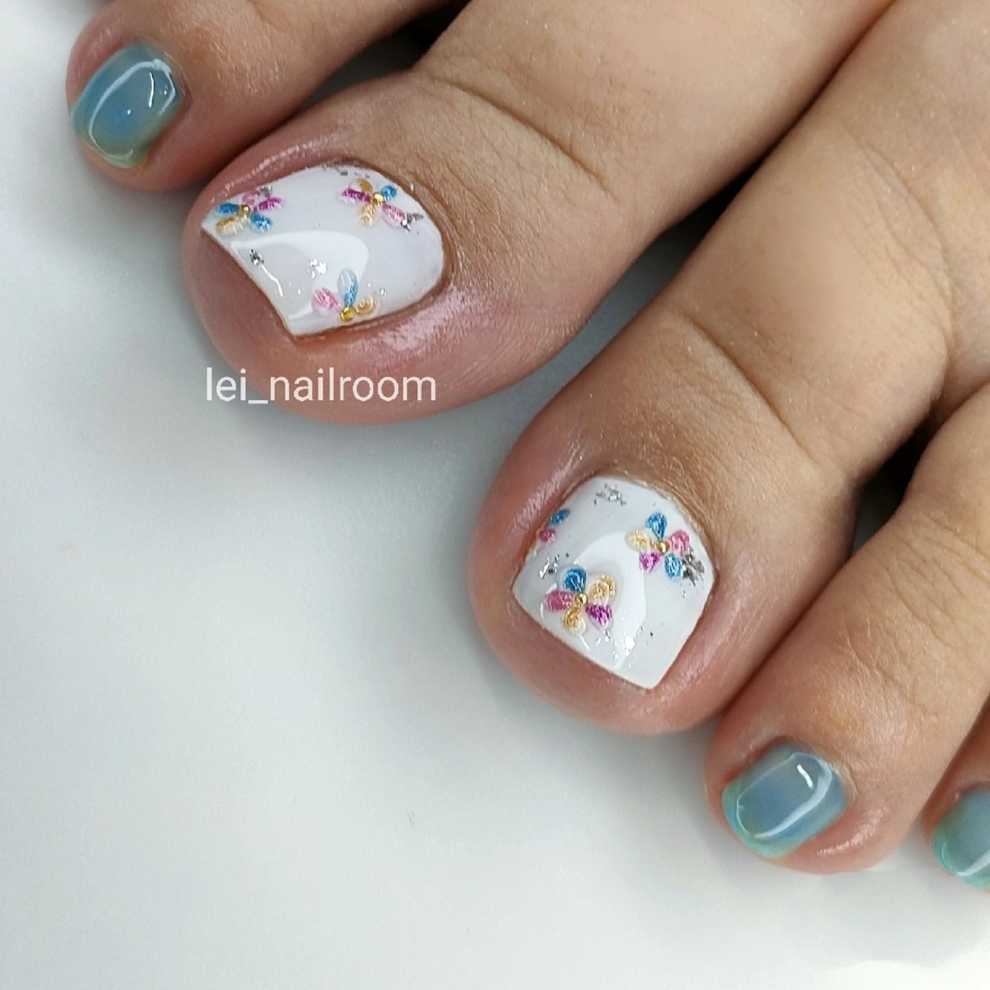 ネイル アートネイル ジェルネイル マグネットネイル ぷっくりネイル lei🌼 nailroomのネイルデザイン