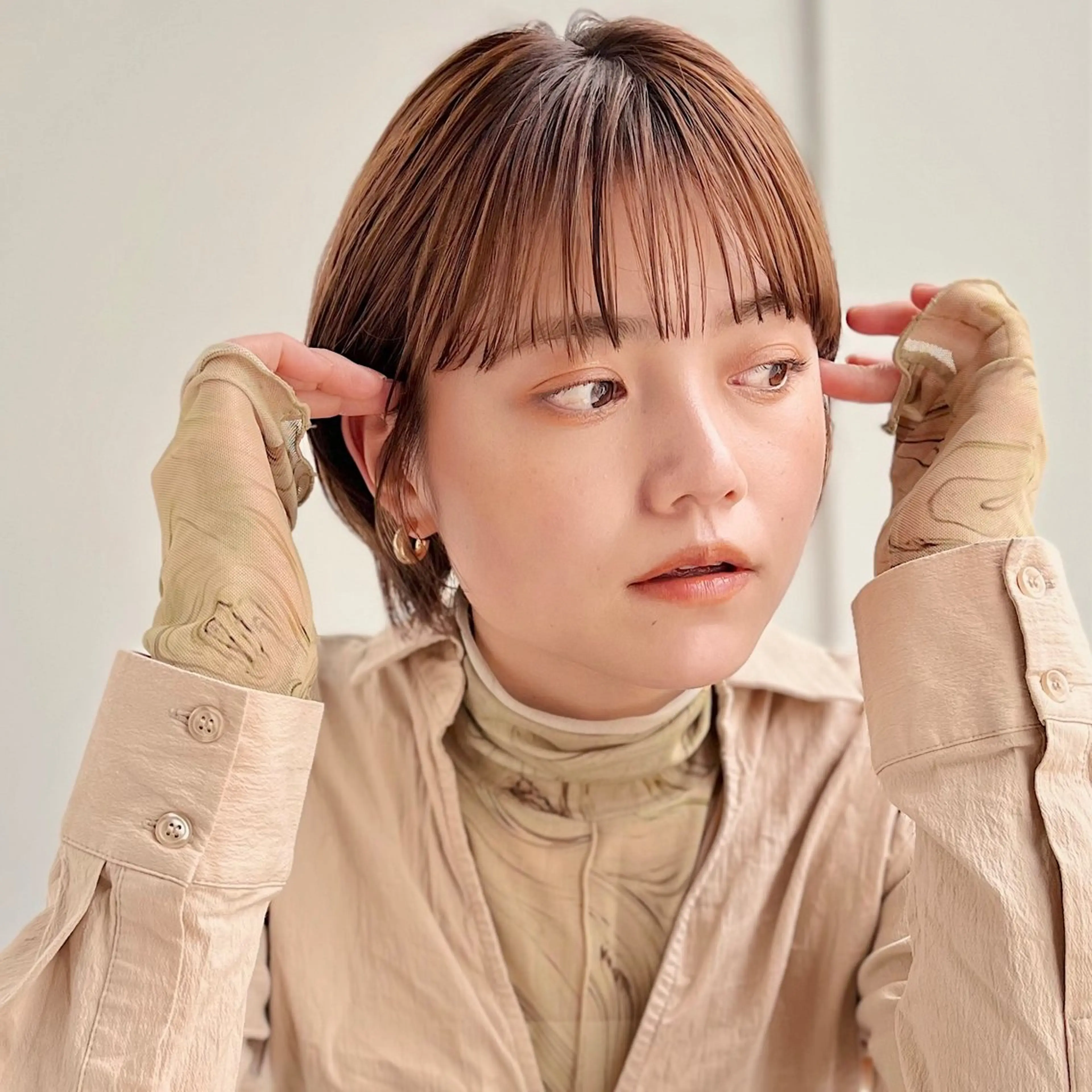 ショート ショートボブ ボブ ショートヘア ワイドバング あやめ【顔まわり/レ イヤー/柔らかカラ】のヘアスタイル