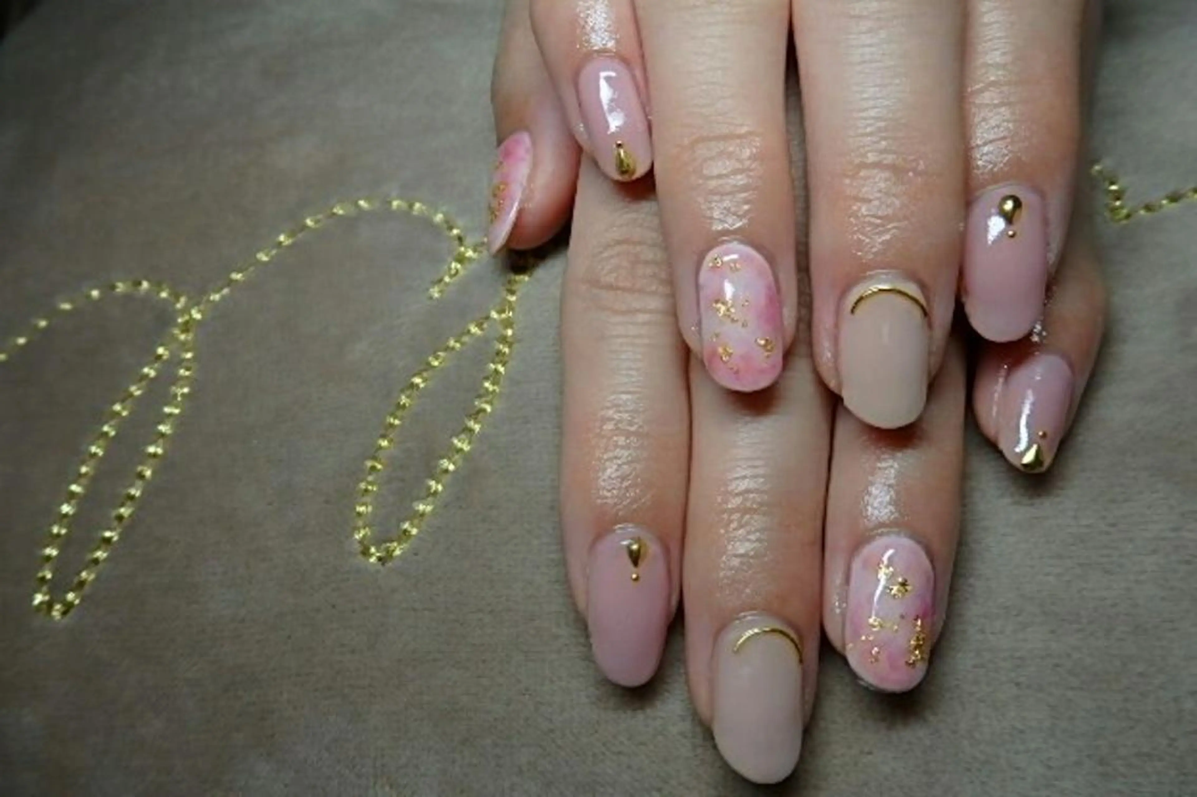 ネイル LAVISH nail salonのネイルデザイン