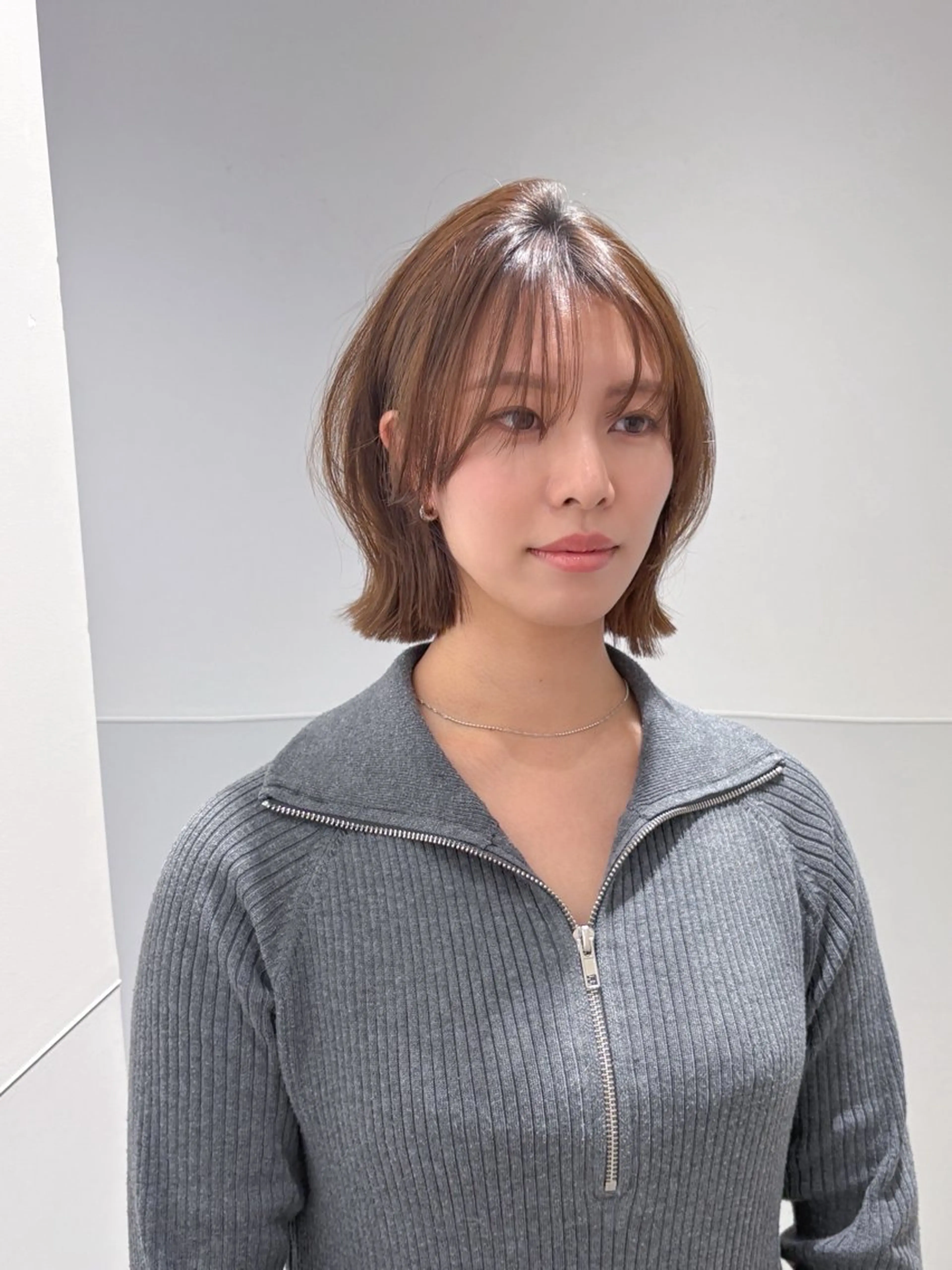 ショート カラー パーマ ヘアアレンジ メンズ カット 縮毛矯正 トリートメント 切りっぱなしヘアボブ ミディアムヘアRYOのヘアスタイル