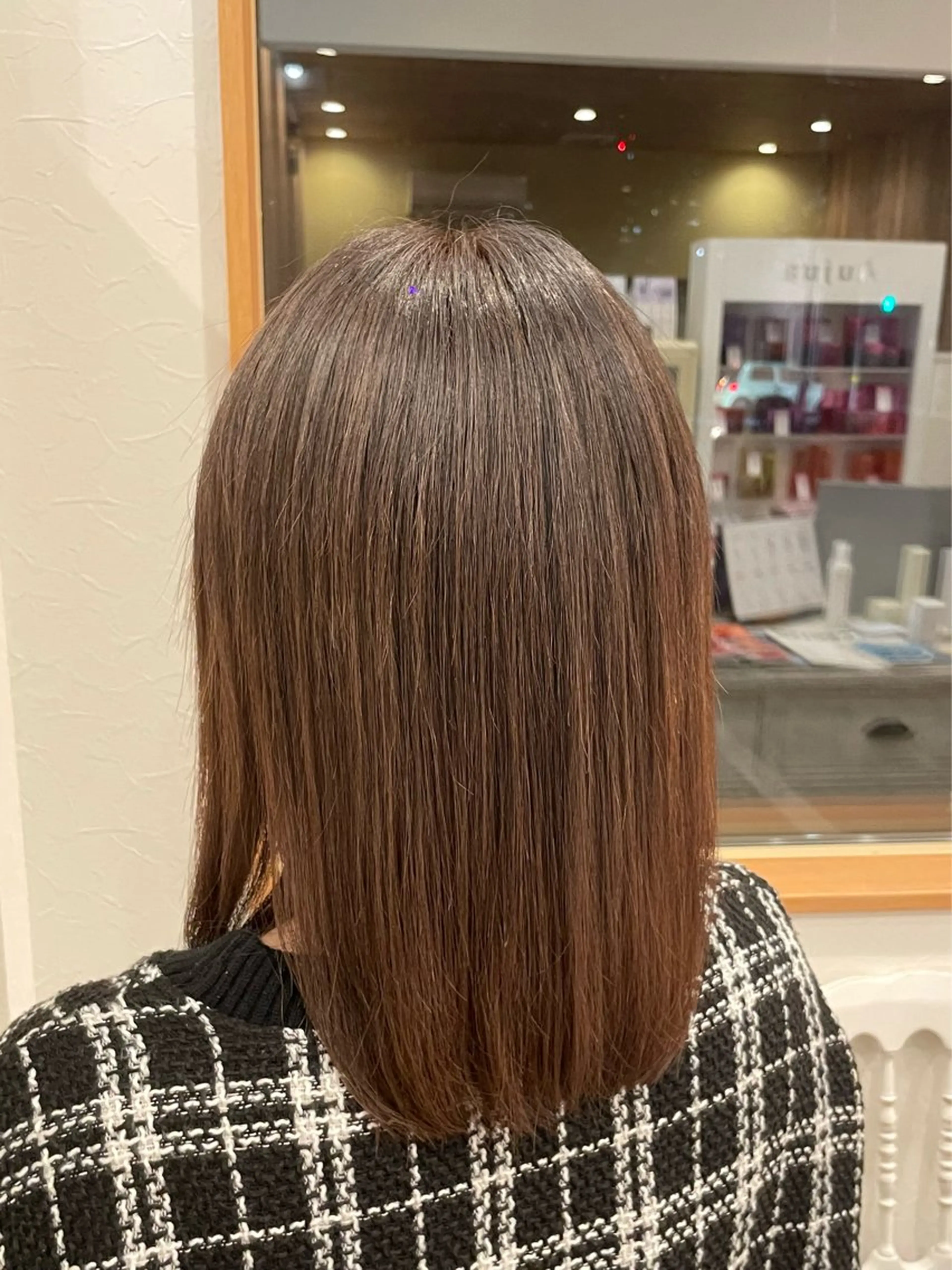 カラー 千葉 美咲のヘアスタイル