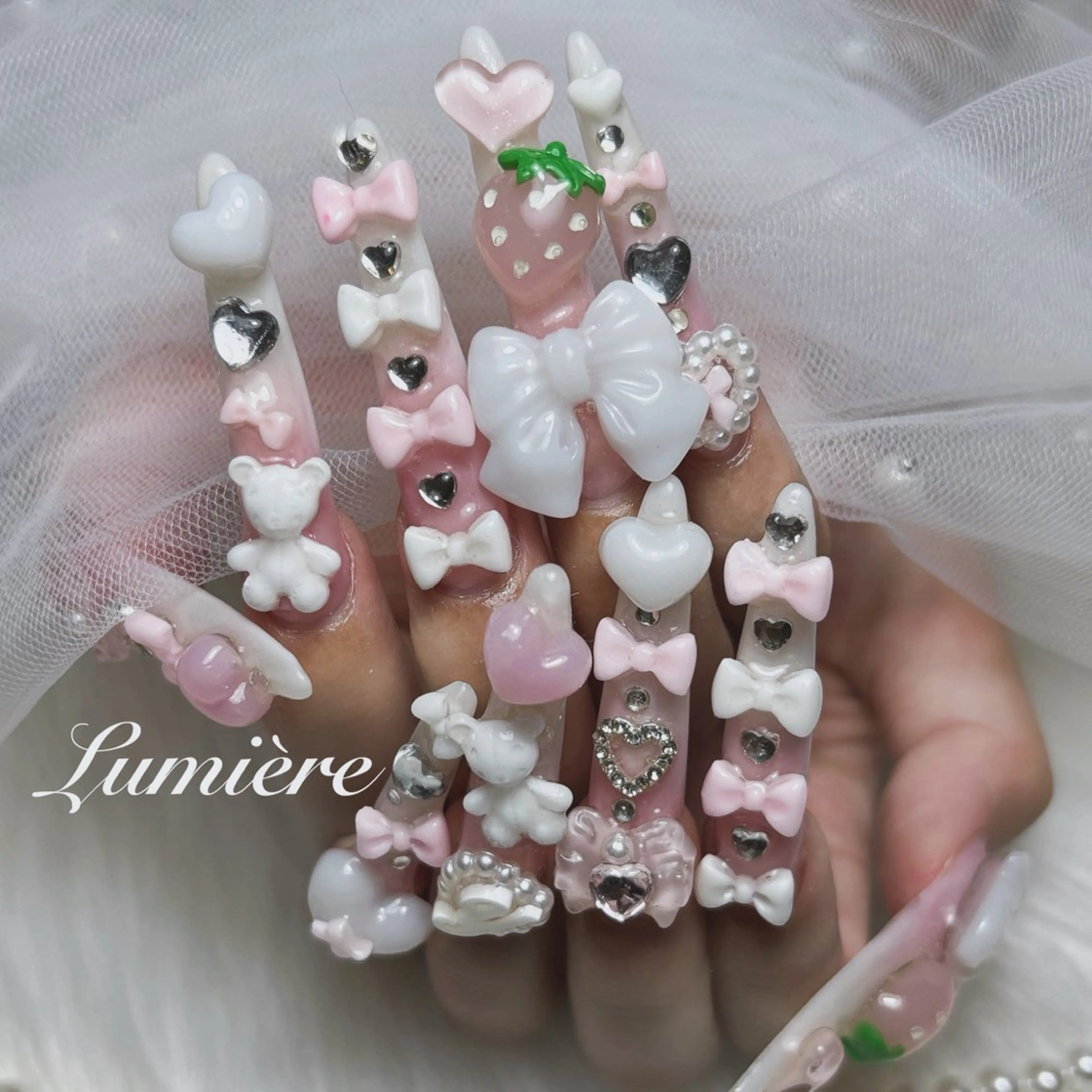 ネイル ロングネイル スーパーロングネイル ハンドネイル Lumière/ 超ロング/ワンホンのネイルデザイン