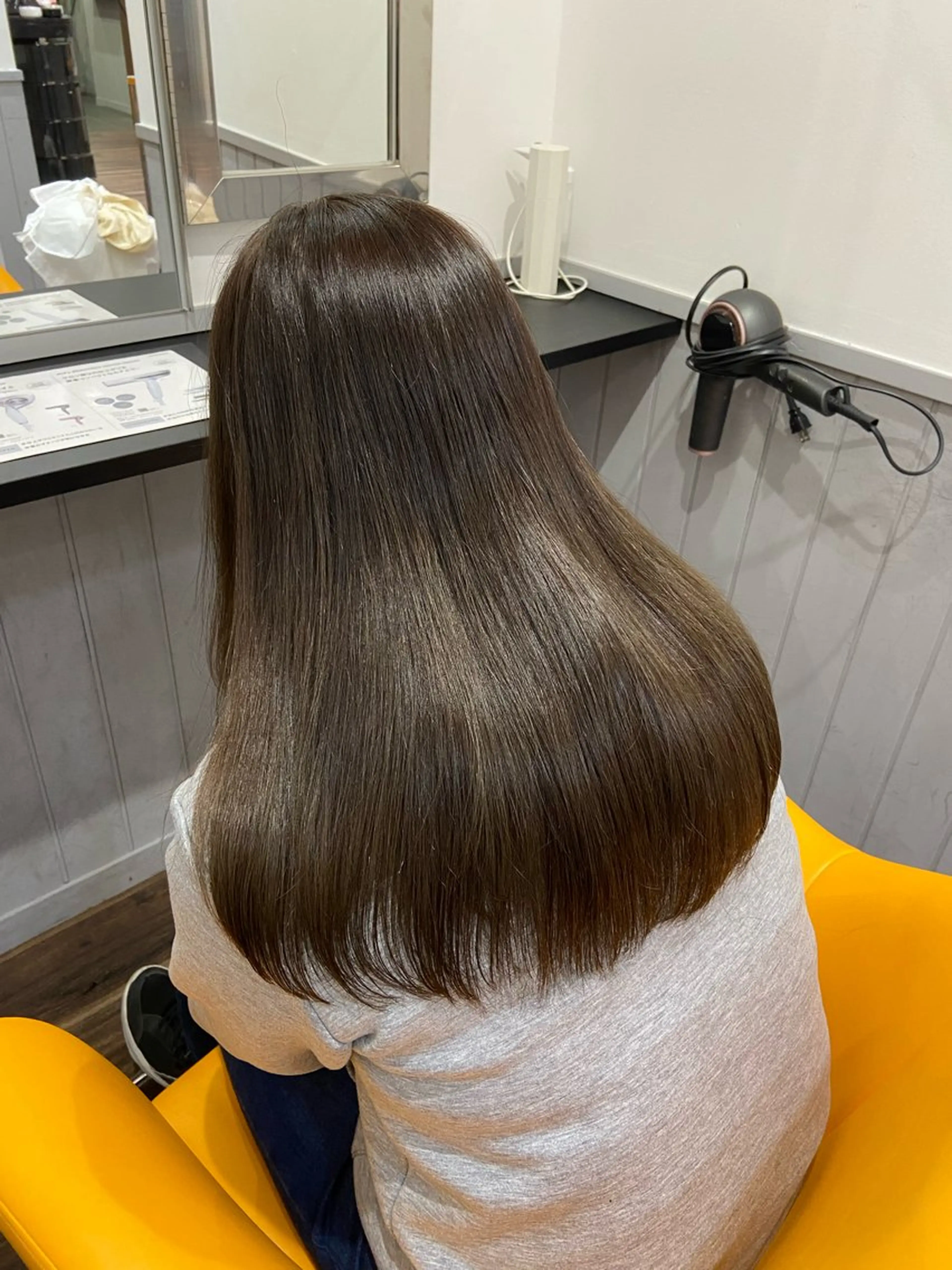 セミロング カット ヘアカラー 加藤 こゆきのヘアスタイル