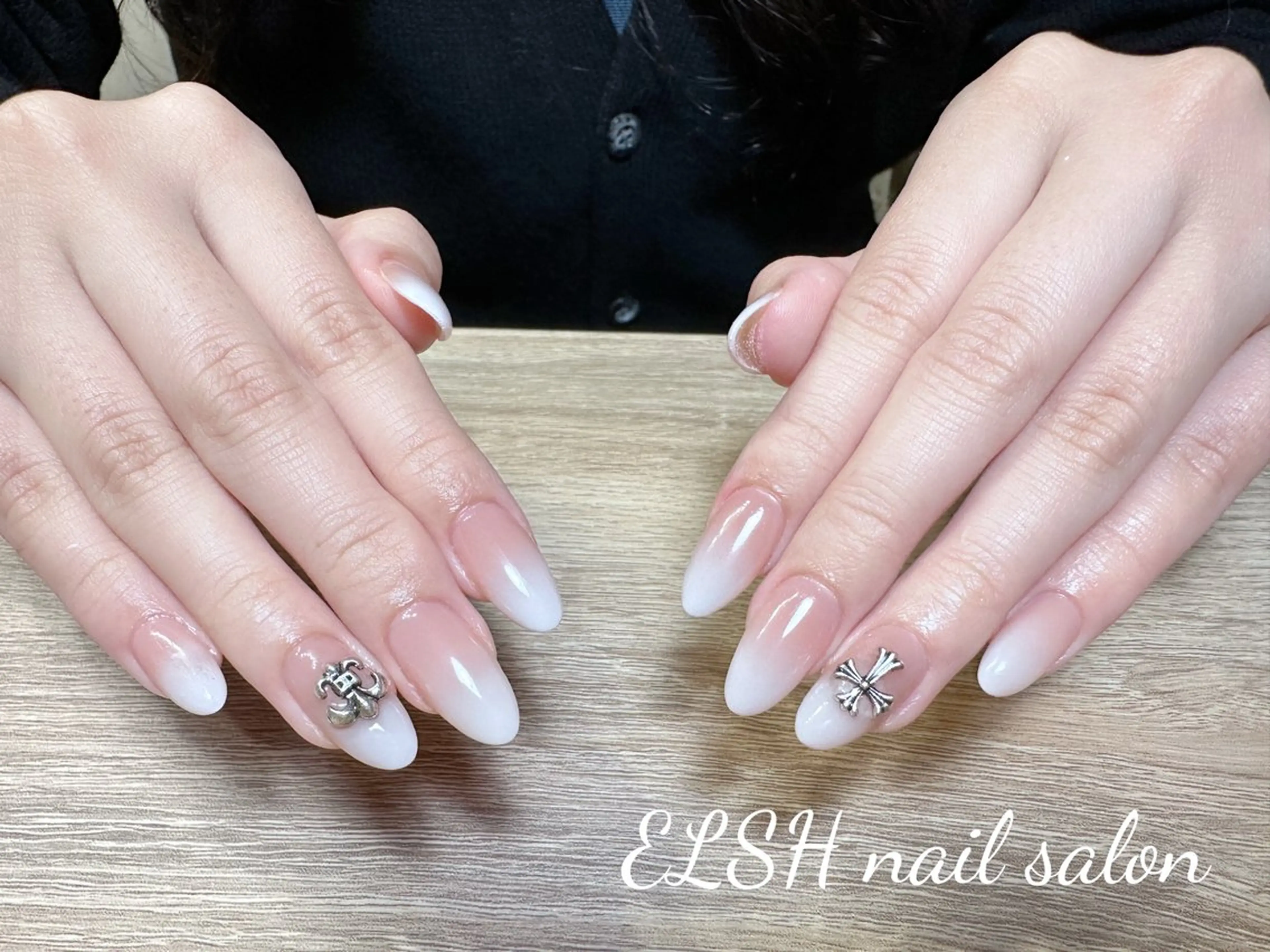 ロング ELSH_nail salon所属・ELSH nail salonのネイルデザイン