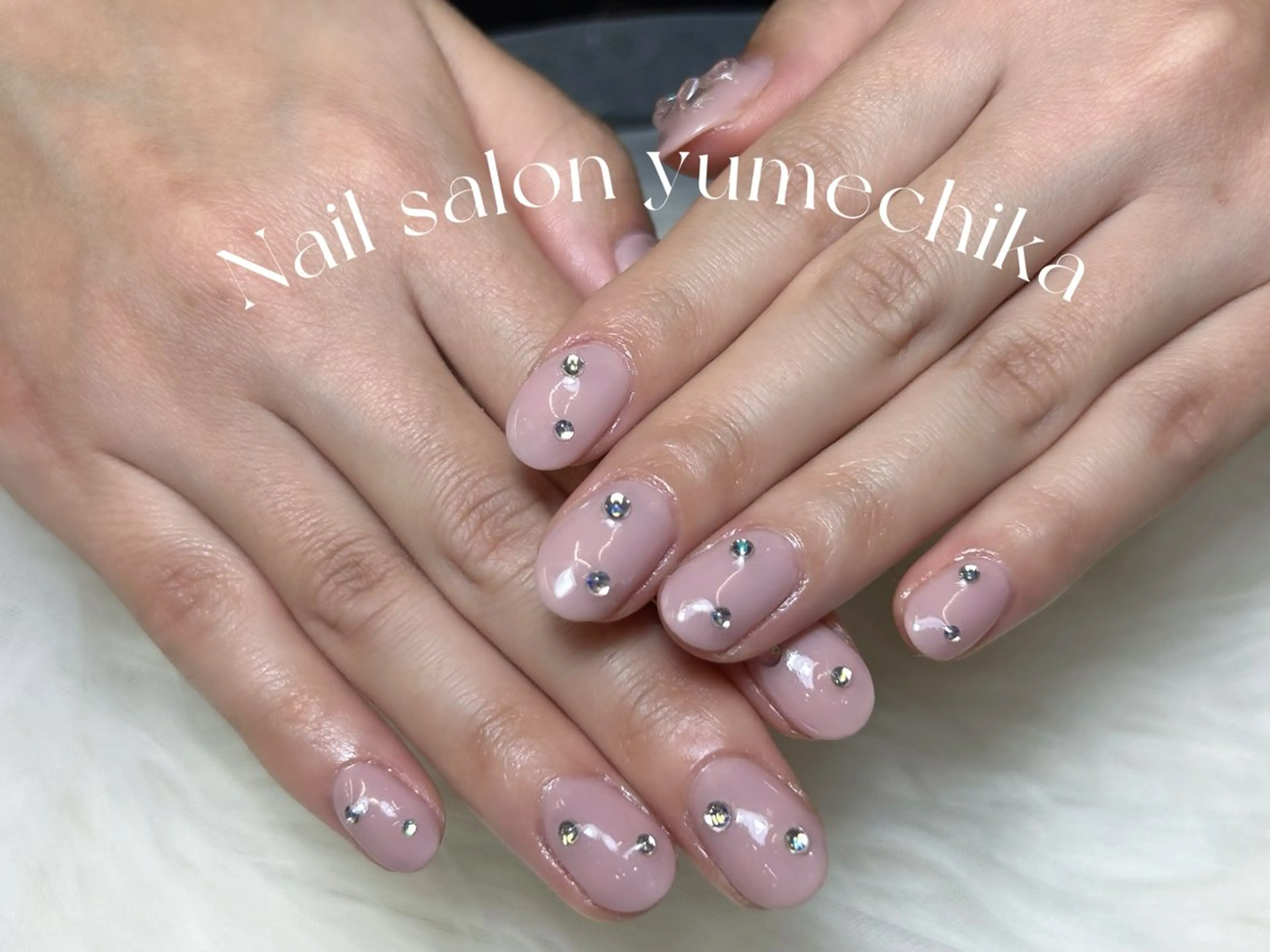 ネイル リボン ハンドネイル フットネイル Nail salon Yumechikaのネイルデザイン