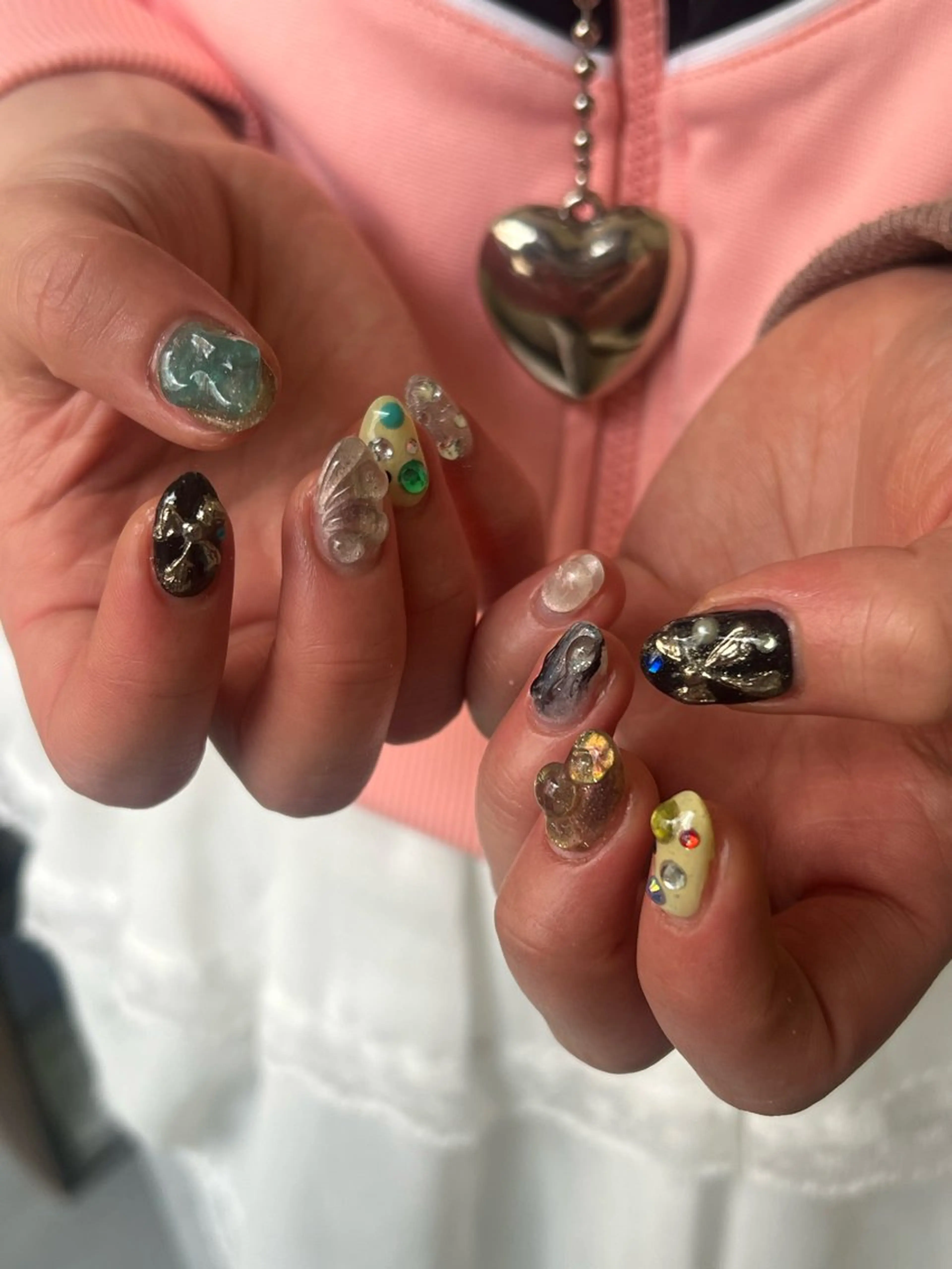 ネイル ハンドネイル Hata nail 🎀個性派ニュアンスのネイルデザイン