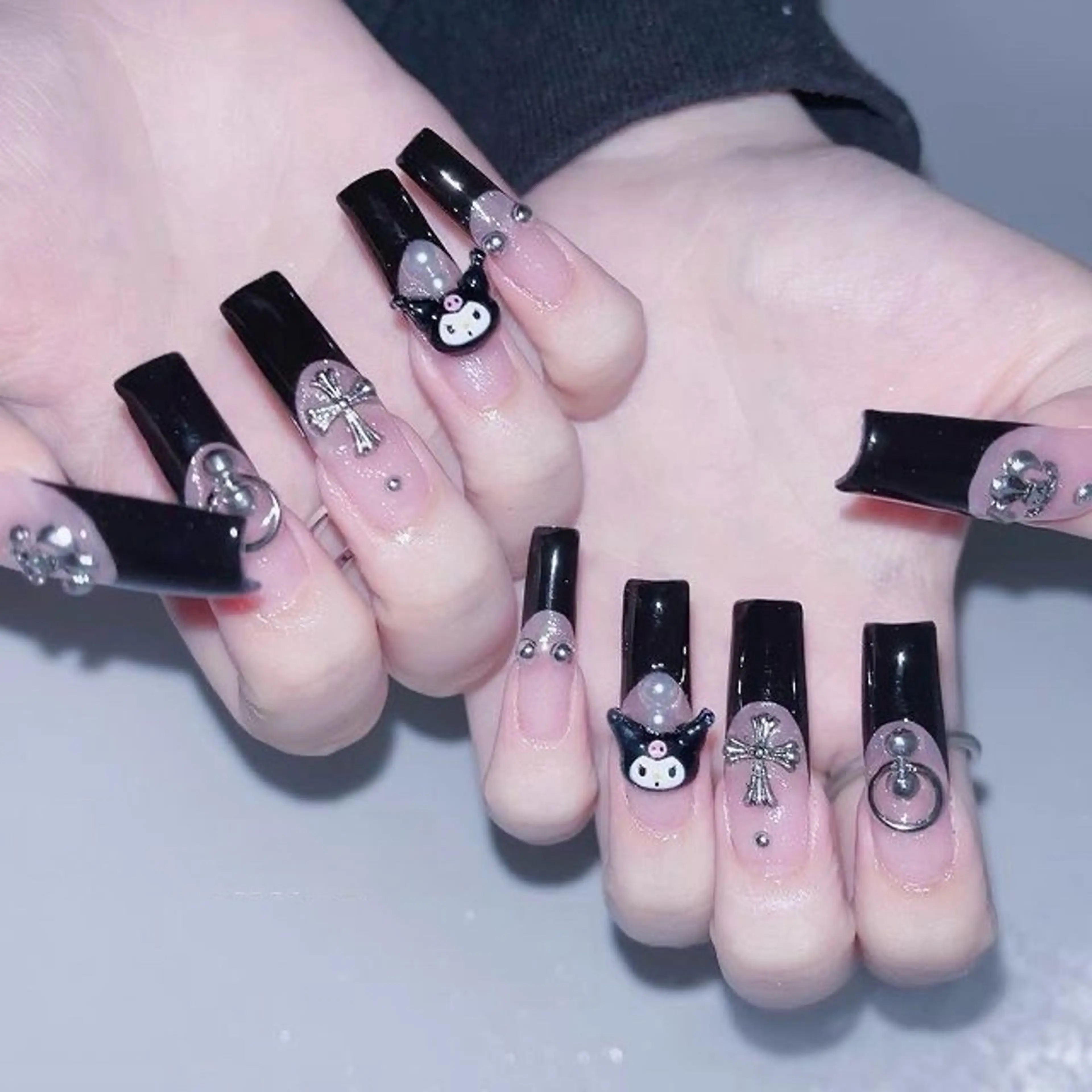 ネイル 長さ出し フレンチネイル グラデーション 卒業式 マグネットネイル ハンドネイル MIHANA NAILのネイルデザイン