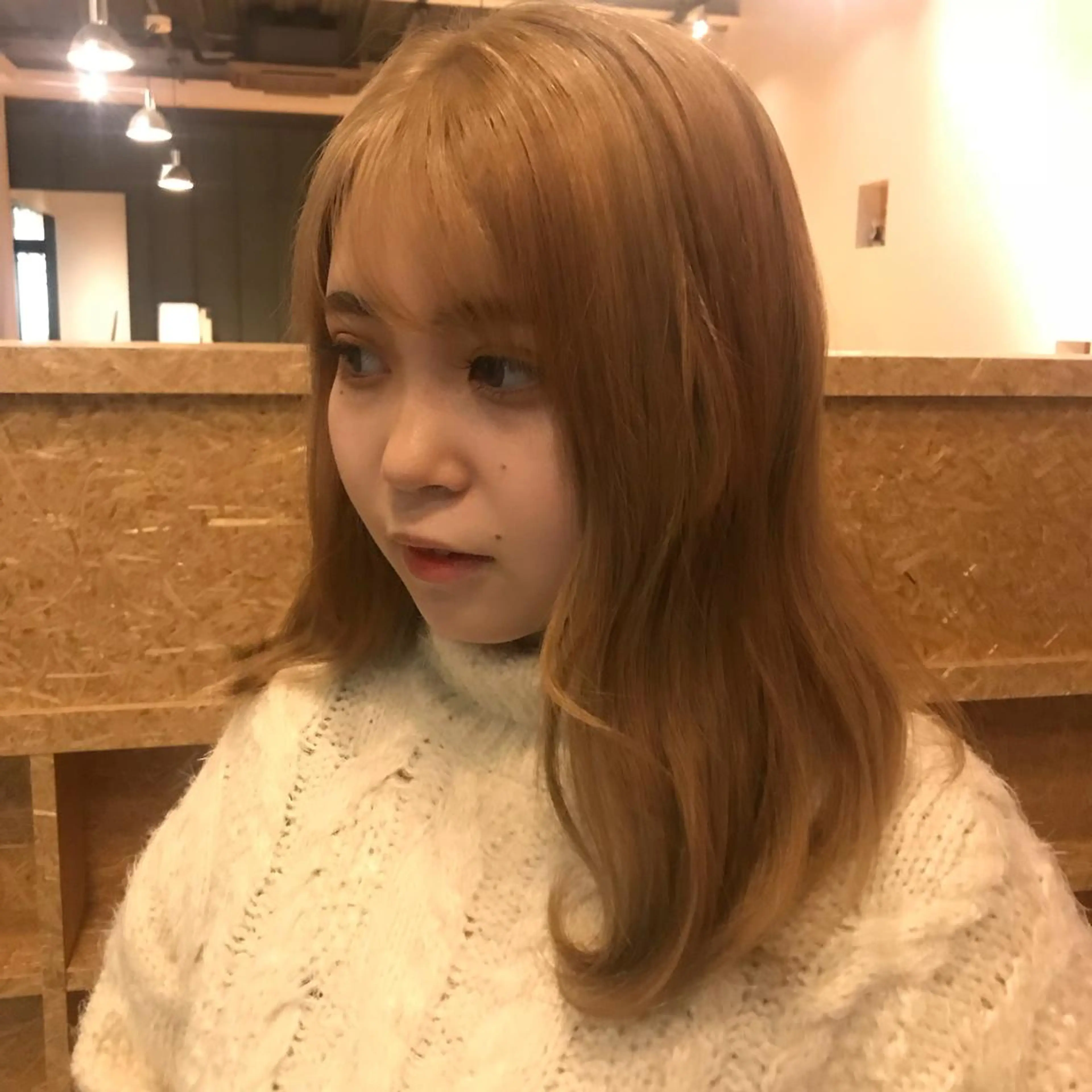 セミロング サイレント美容師 アイリィのヘアスタイル