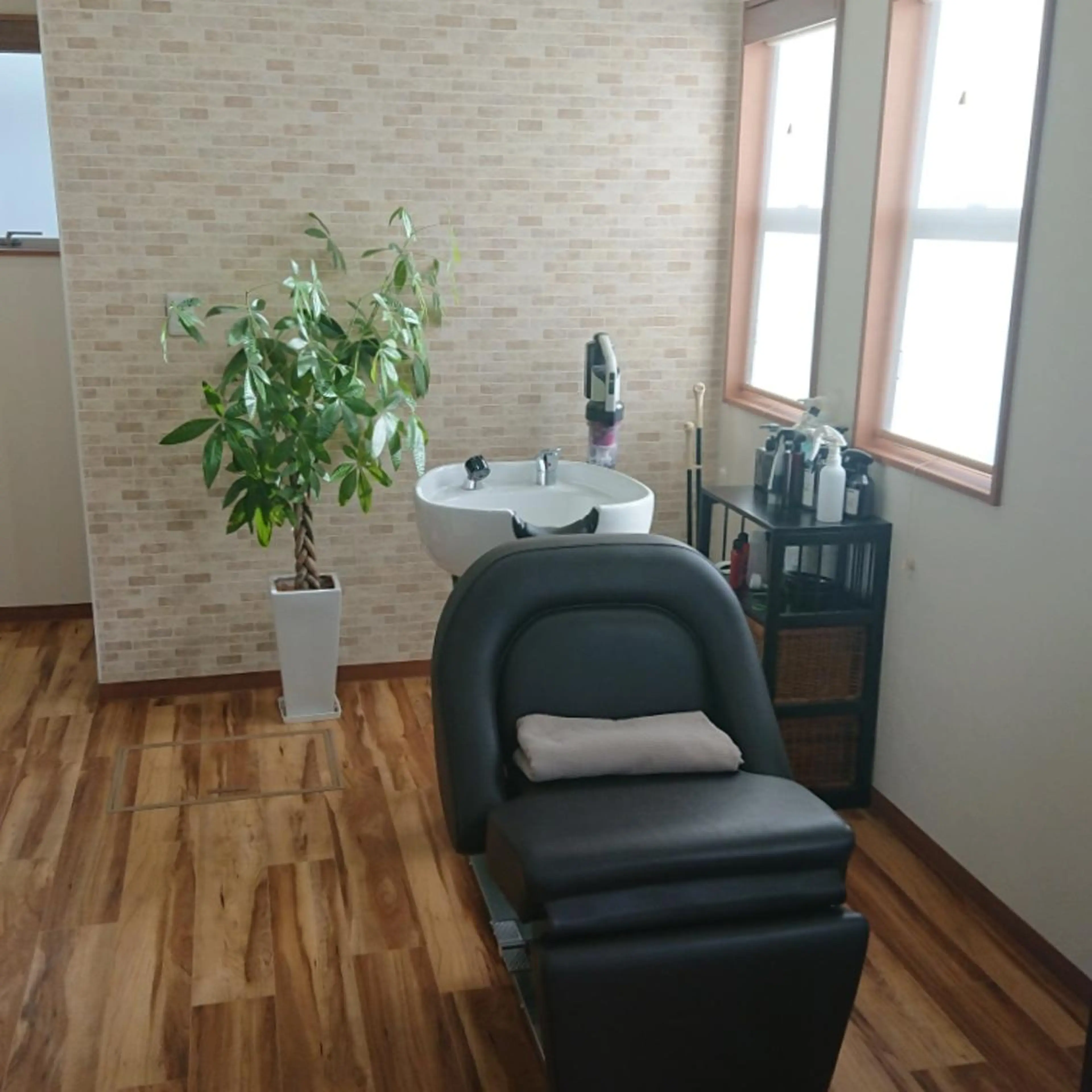 crea   芦田 武栄のヘアスタイル