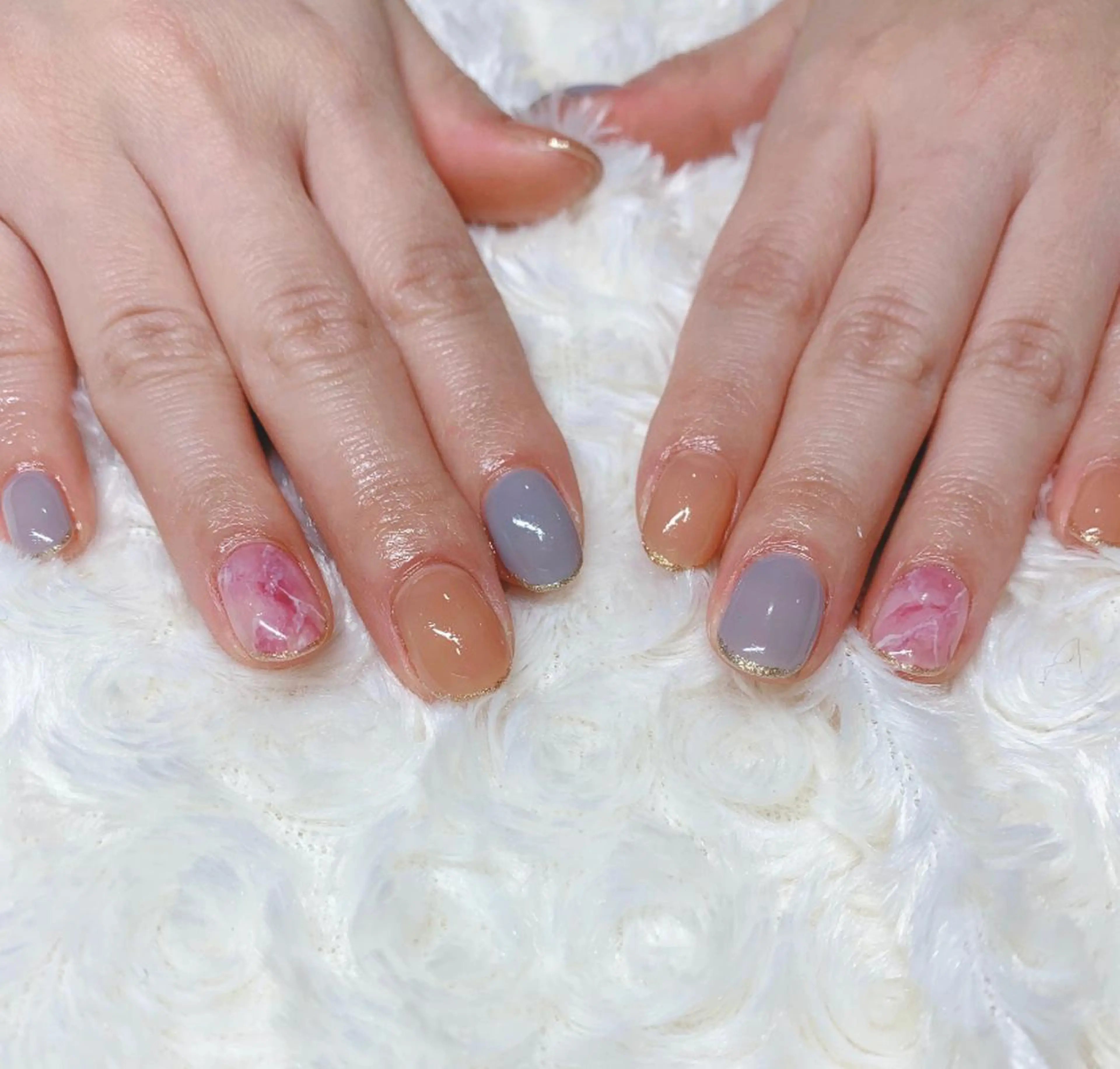 カラー ネイル ハンドネイル Cozy_ ilumのネイルデザイン