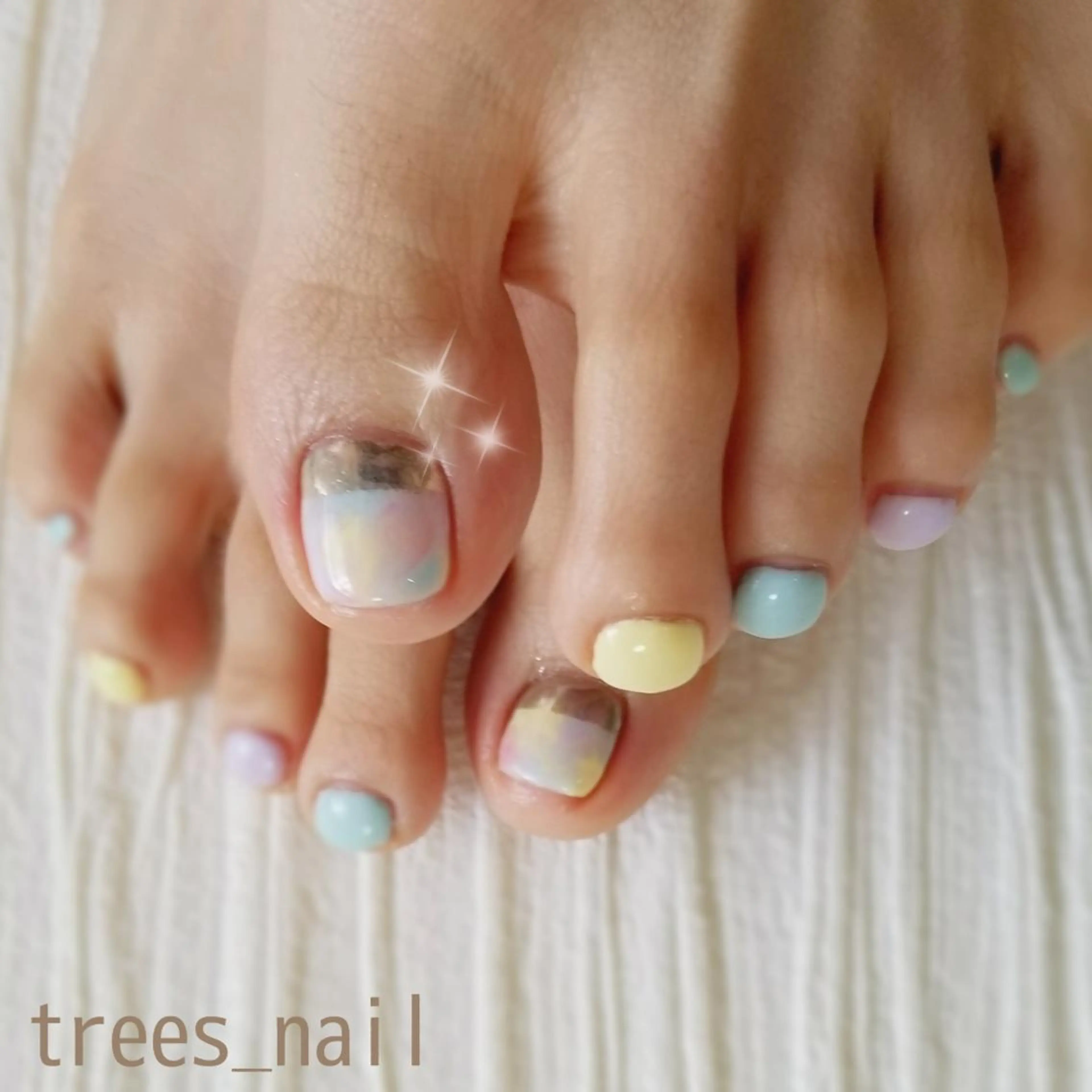 ネイル フットネイル フレンチネイル ジェルネイル ミラーネイル パラジェル ハンドネイル フットネイル trees_ nailのネイルデザイン